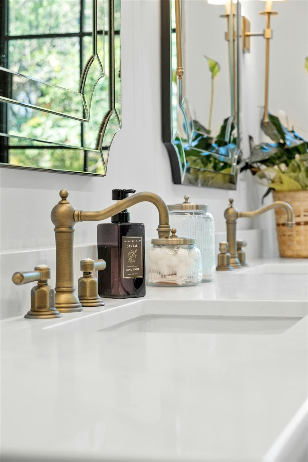 2801 Hubbard Cir, Austin, TX 78746