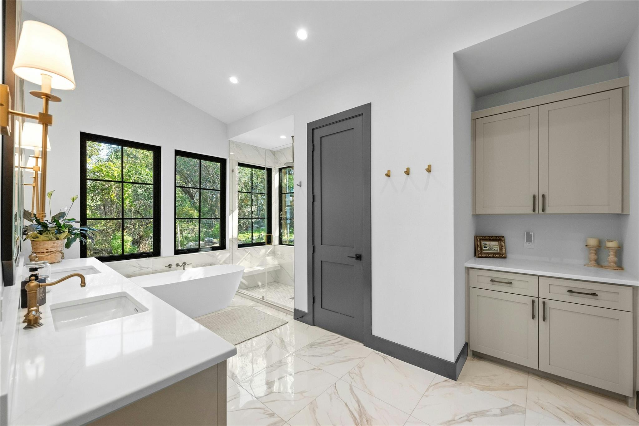 2801 Hubbard Cir, Austin, TX 78746