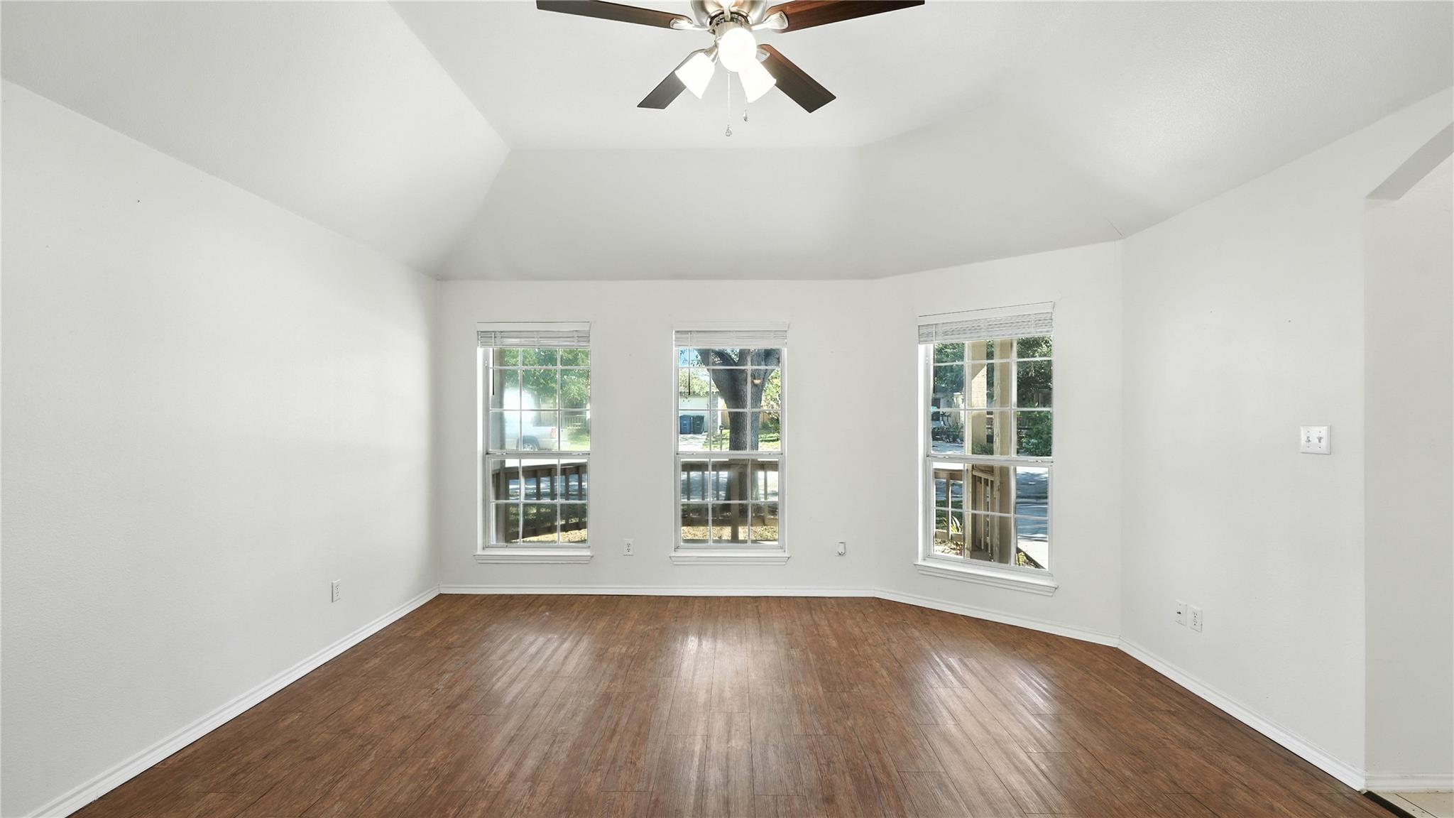 1742 Joy Spg, New Braunfels, TX 78130