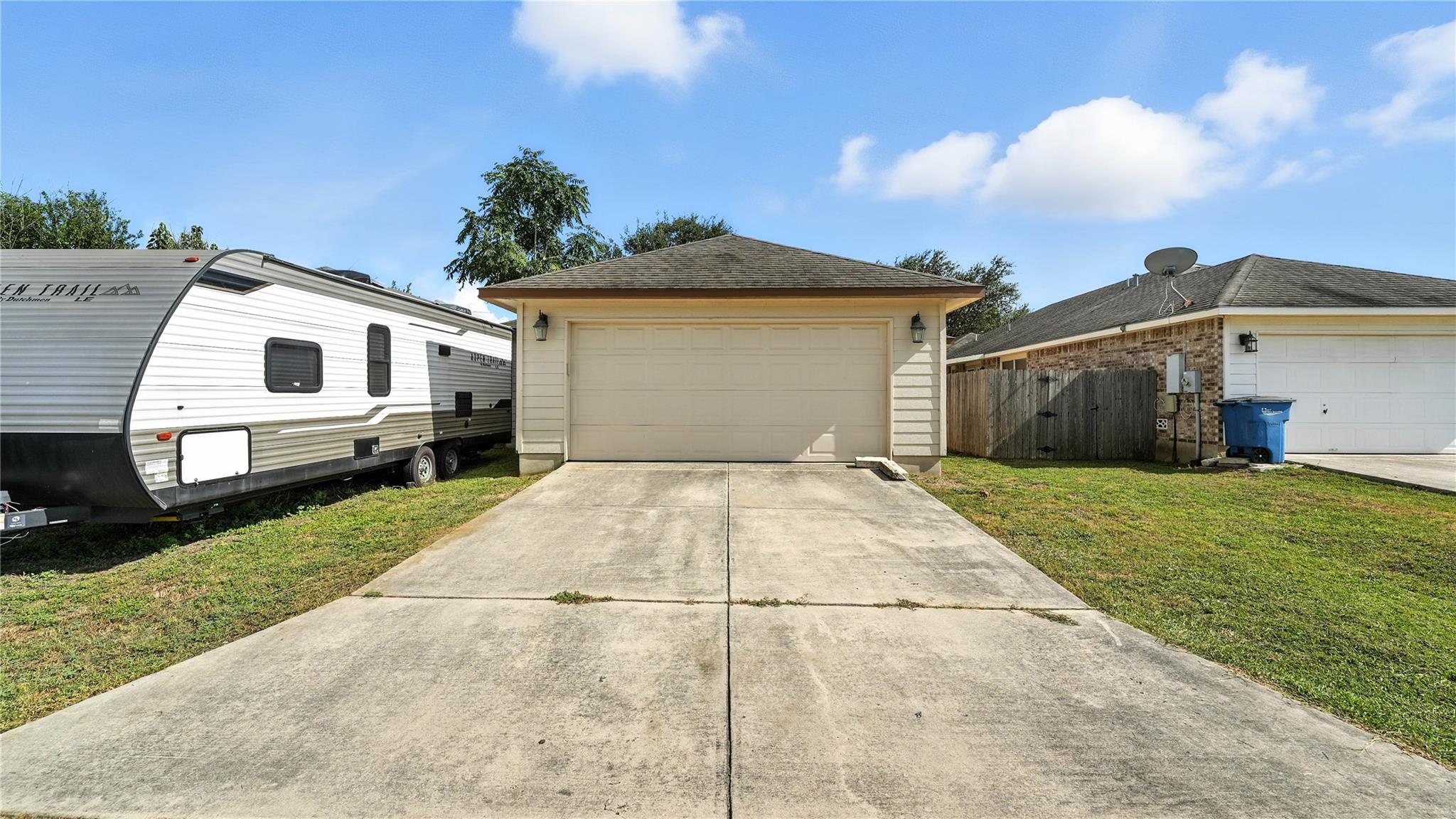 1742 Joy Spg, New Braunfels, TX 78130