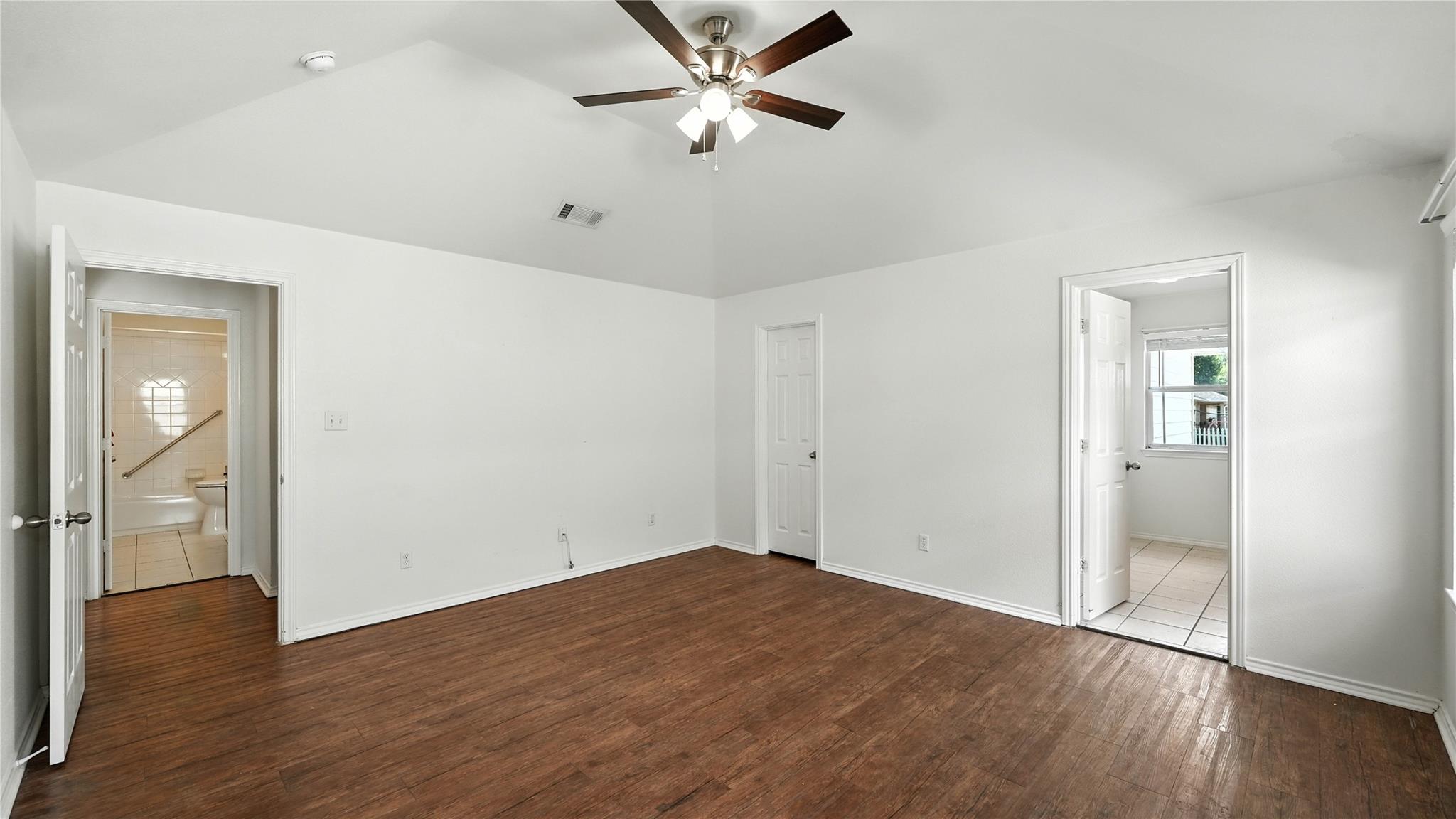 1742 Joy Spg, New Braunfels, TX 78130