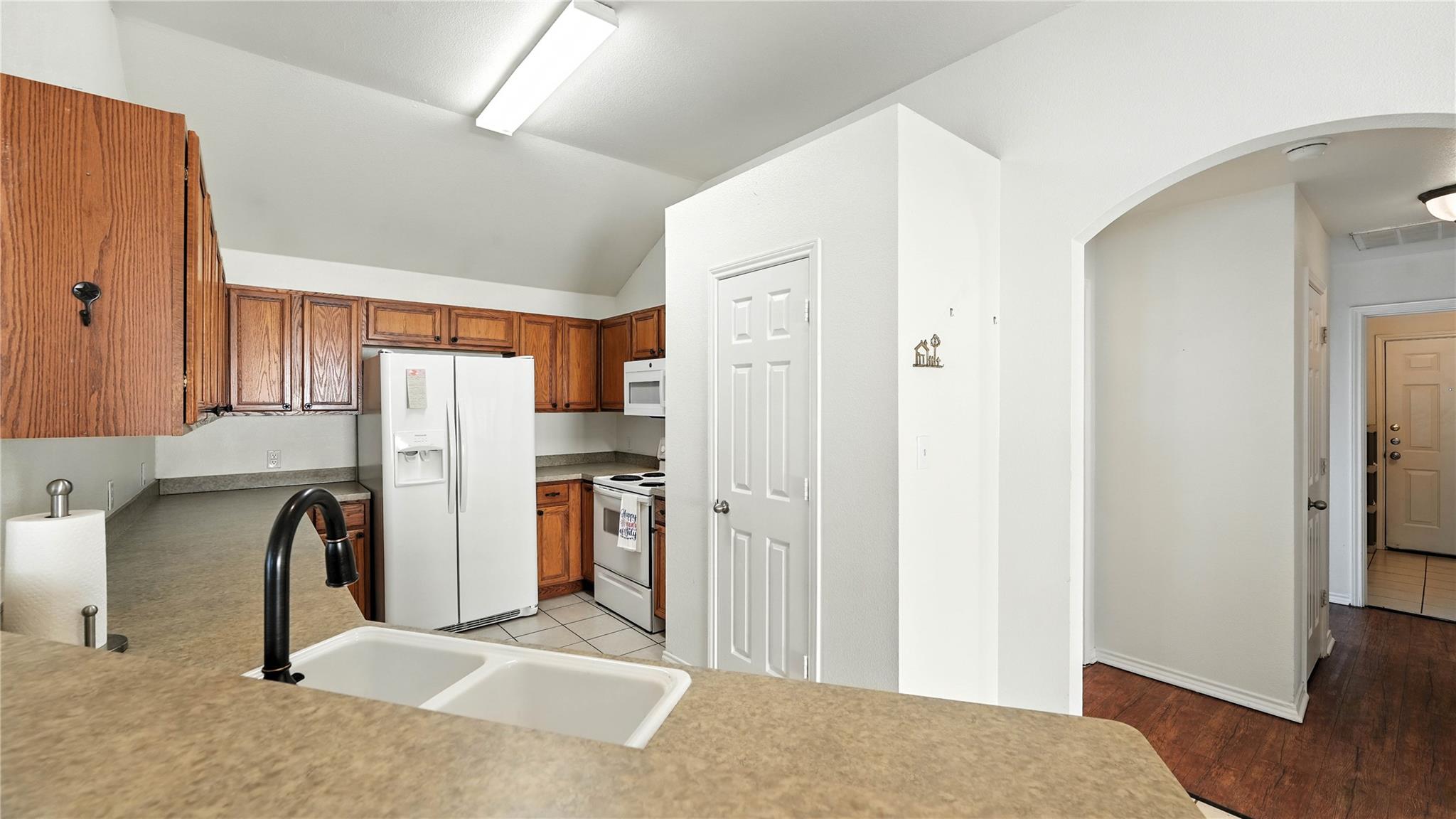 1742 Joy Spg, New Braunfels, TX 78130