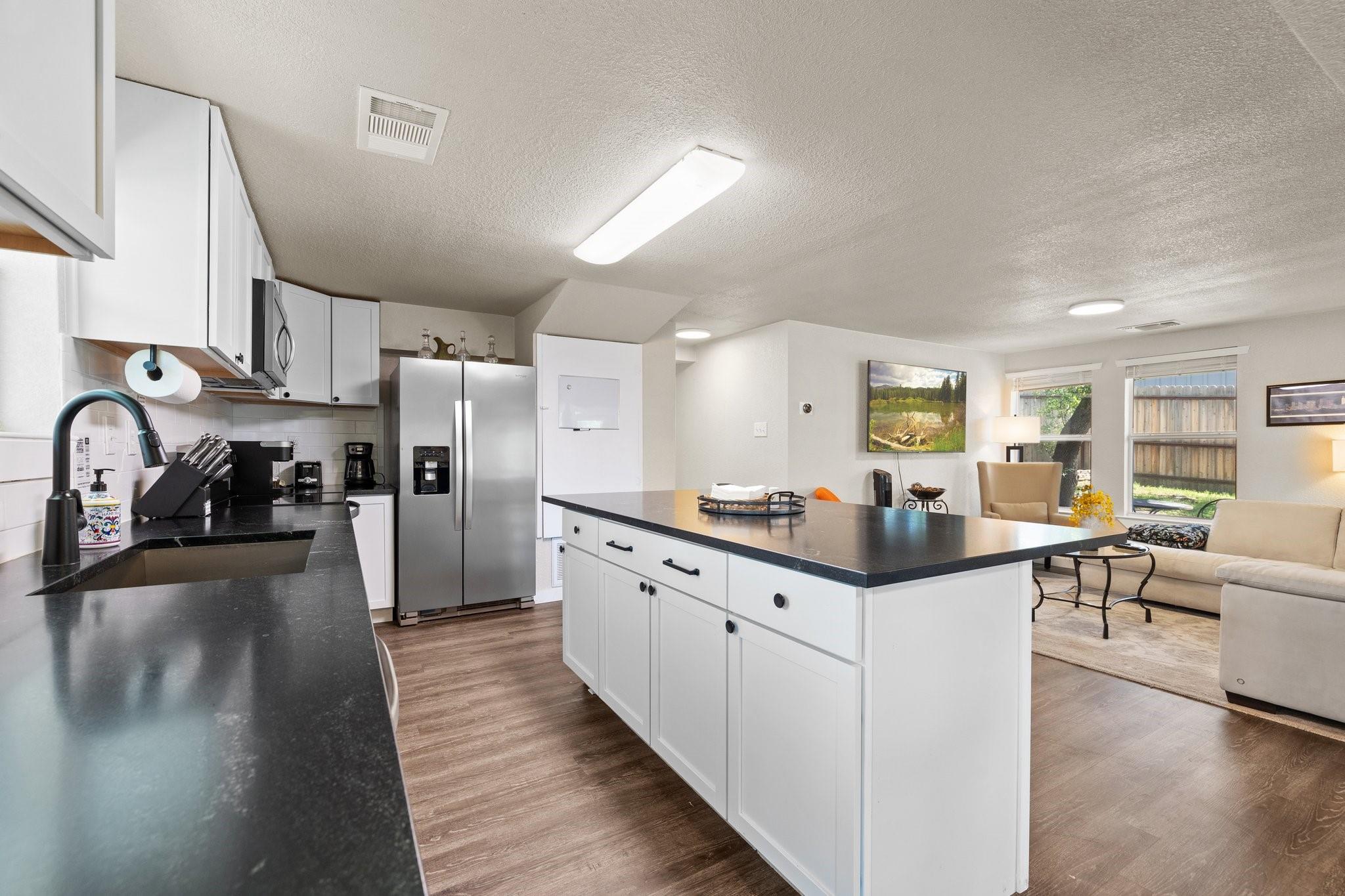 14802 Arrowhead Dr, Leander, TX 78641