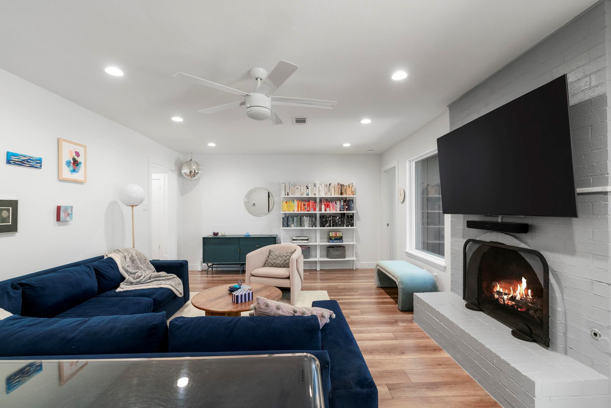 7404 Charlton Dr, Austin, TX 78723