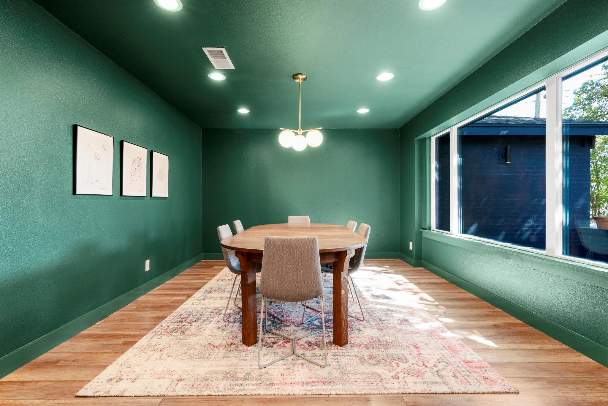 7404 Charlton Dr, Austin, TX 78723