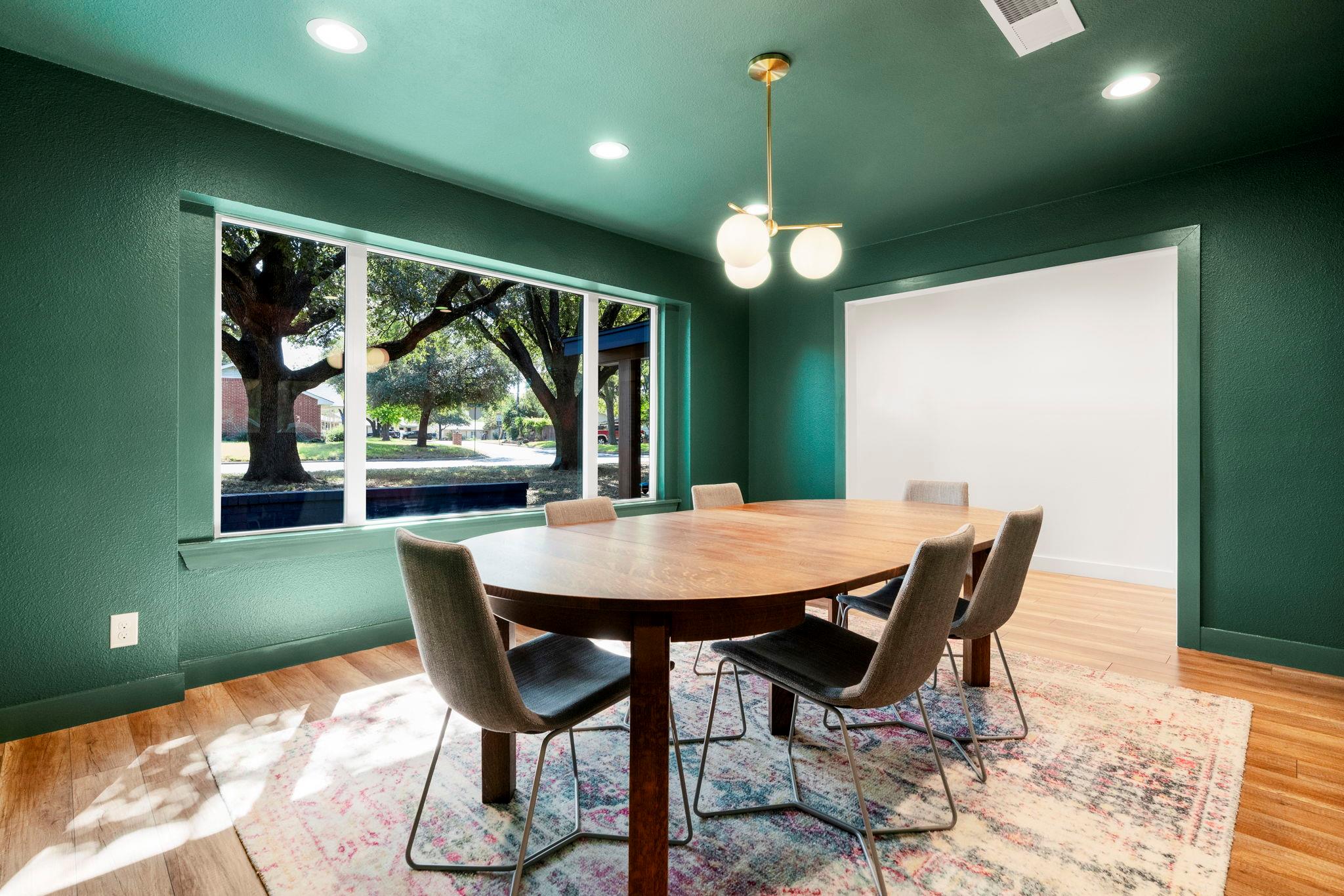 7404 Charlton Dr, Austin, TX 78723