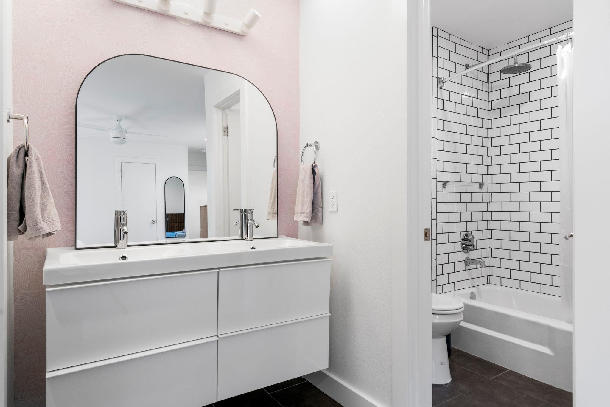 7404 Charlton Dr, Austin, TX 78723