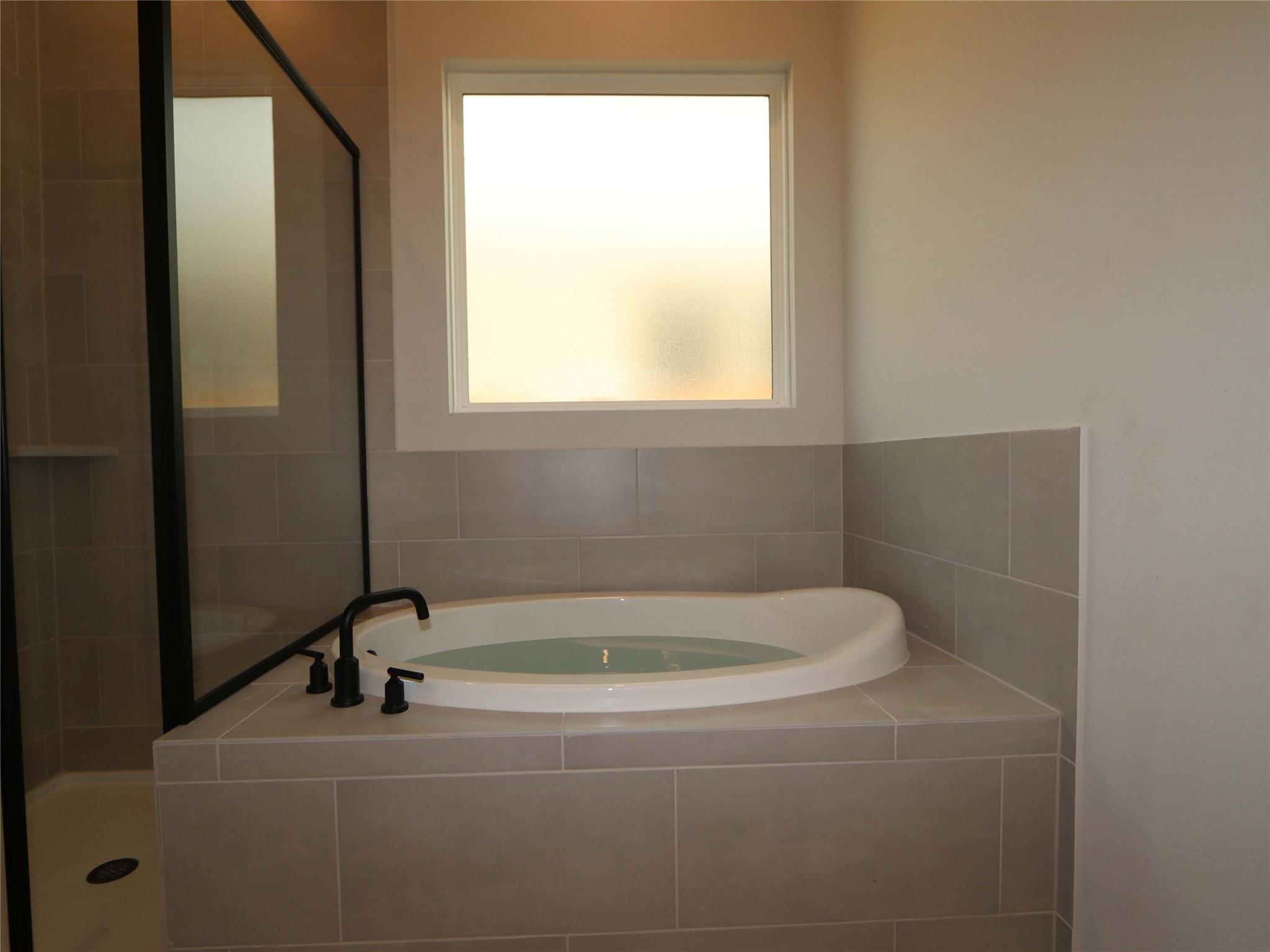 13116 Geary Dr, Austin, TX 78652