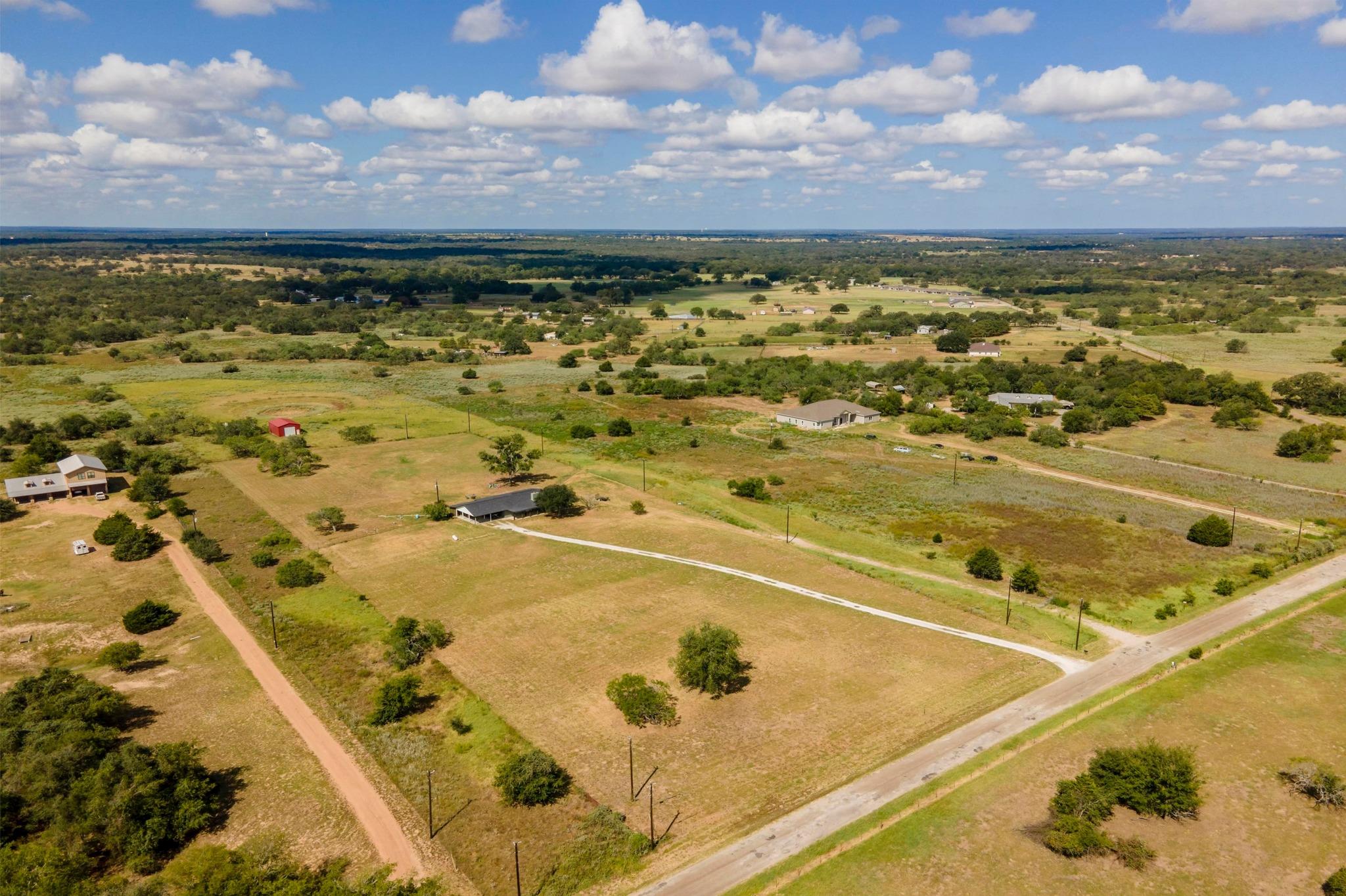 175 Bobs Trl, Bastrop, TX 78602