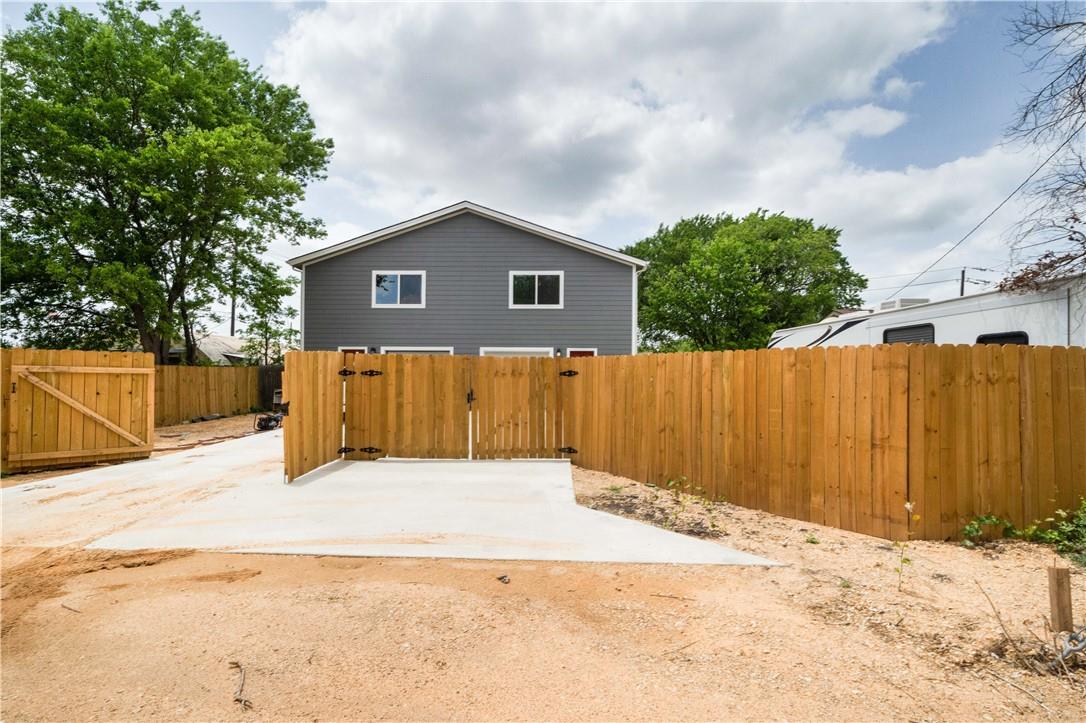 214 Lizzie St # A, Taylor, TX 76574