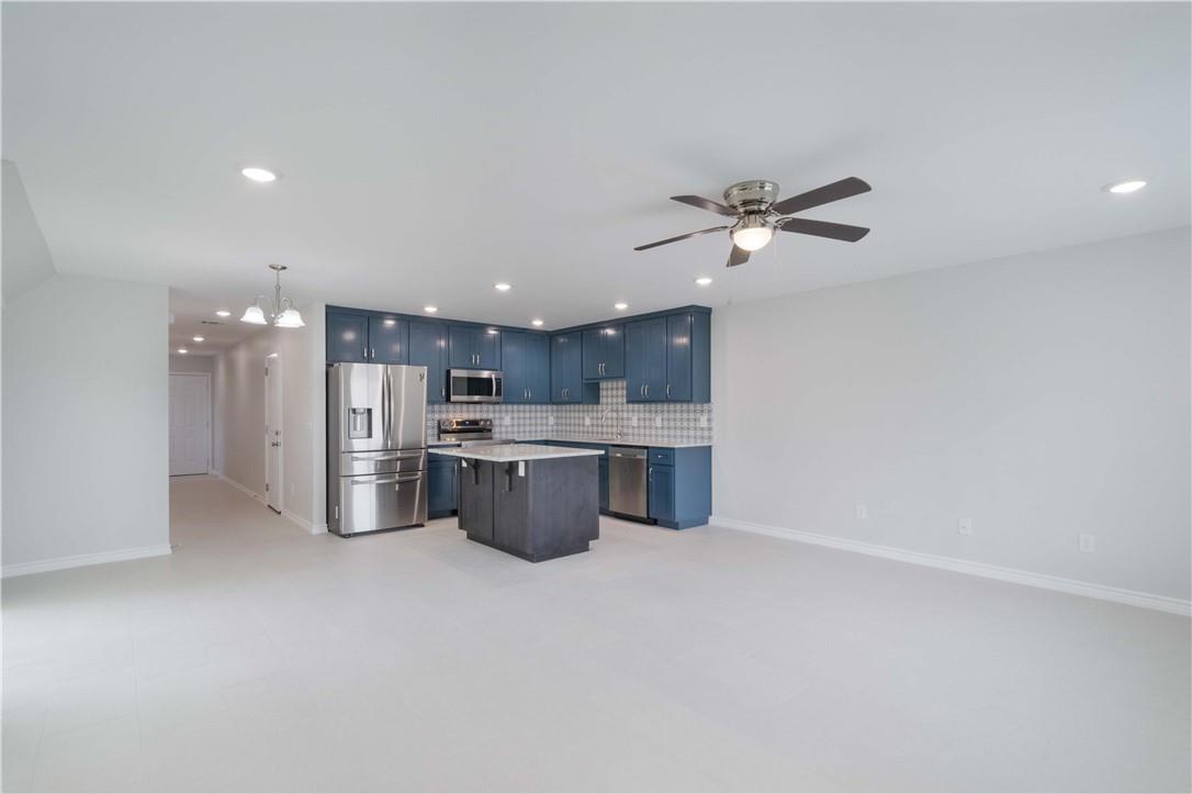 214 Lizzie St # A, Taylor, TX 76574