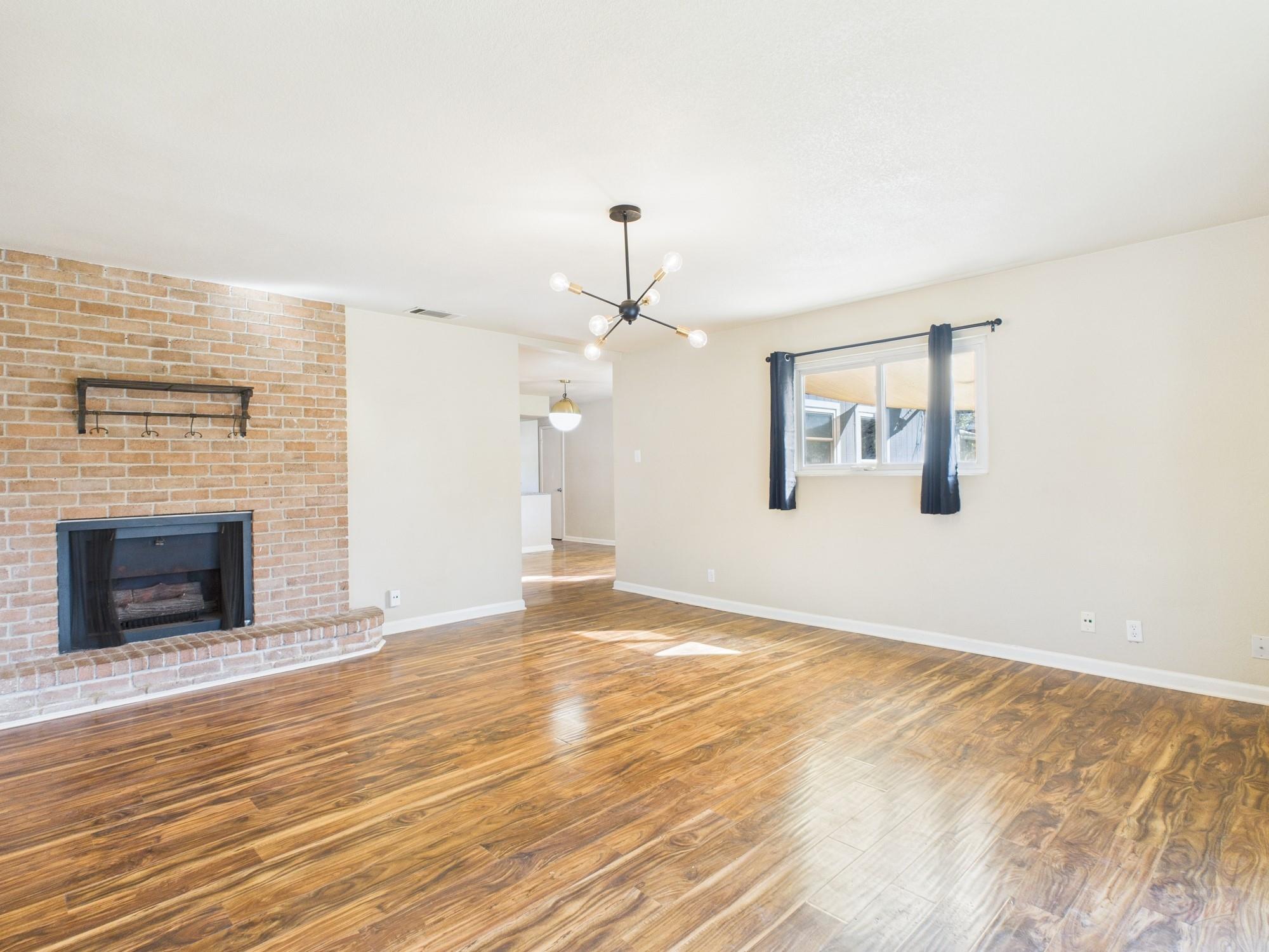 1411 Kamar Dr, Austin, TX 78757