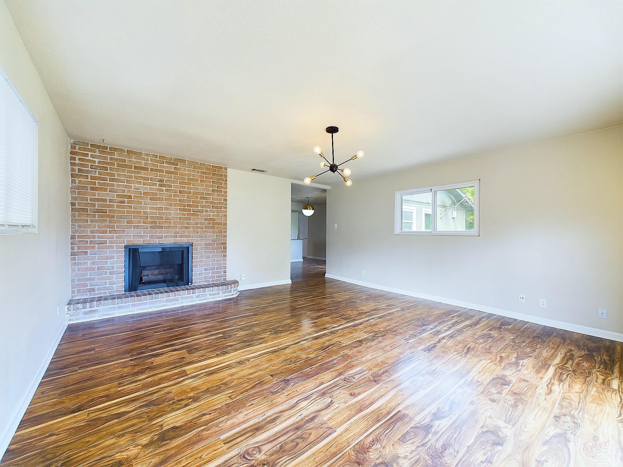 1411 Kamar Dr, Austin, TX 78757