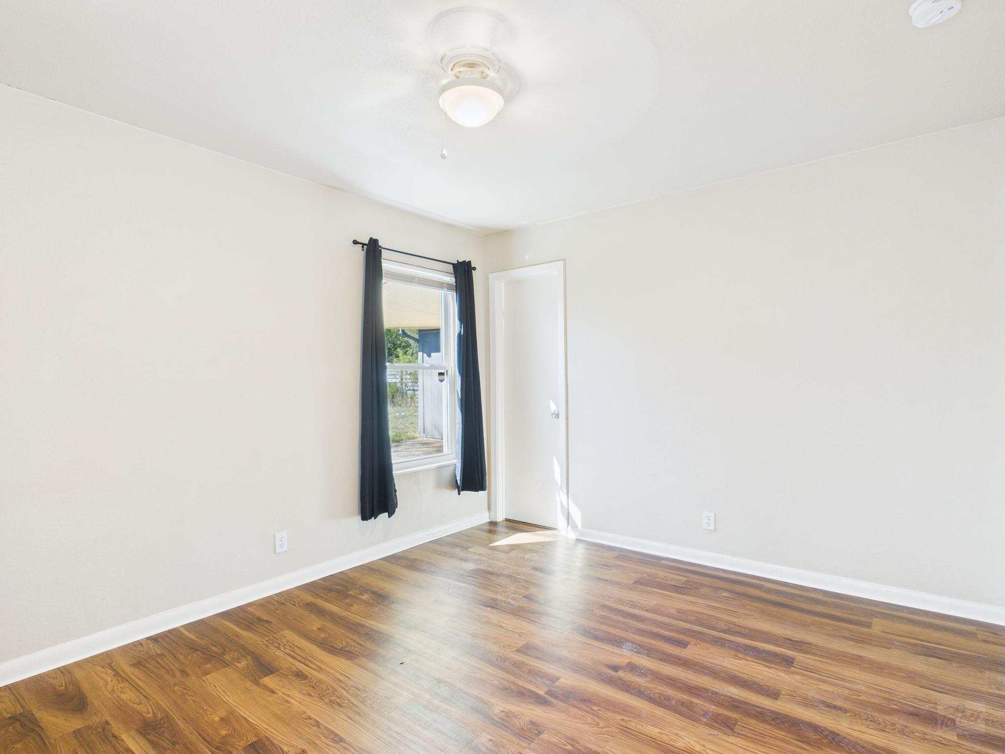 1411 Kamar Dr, Austin, TX 78757