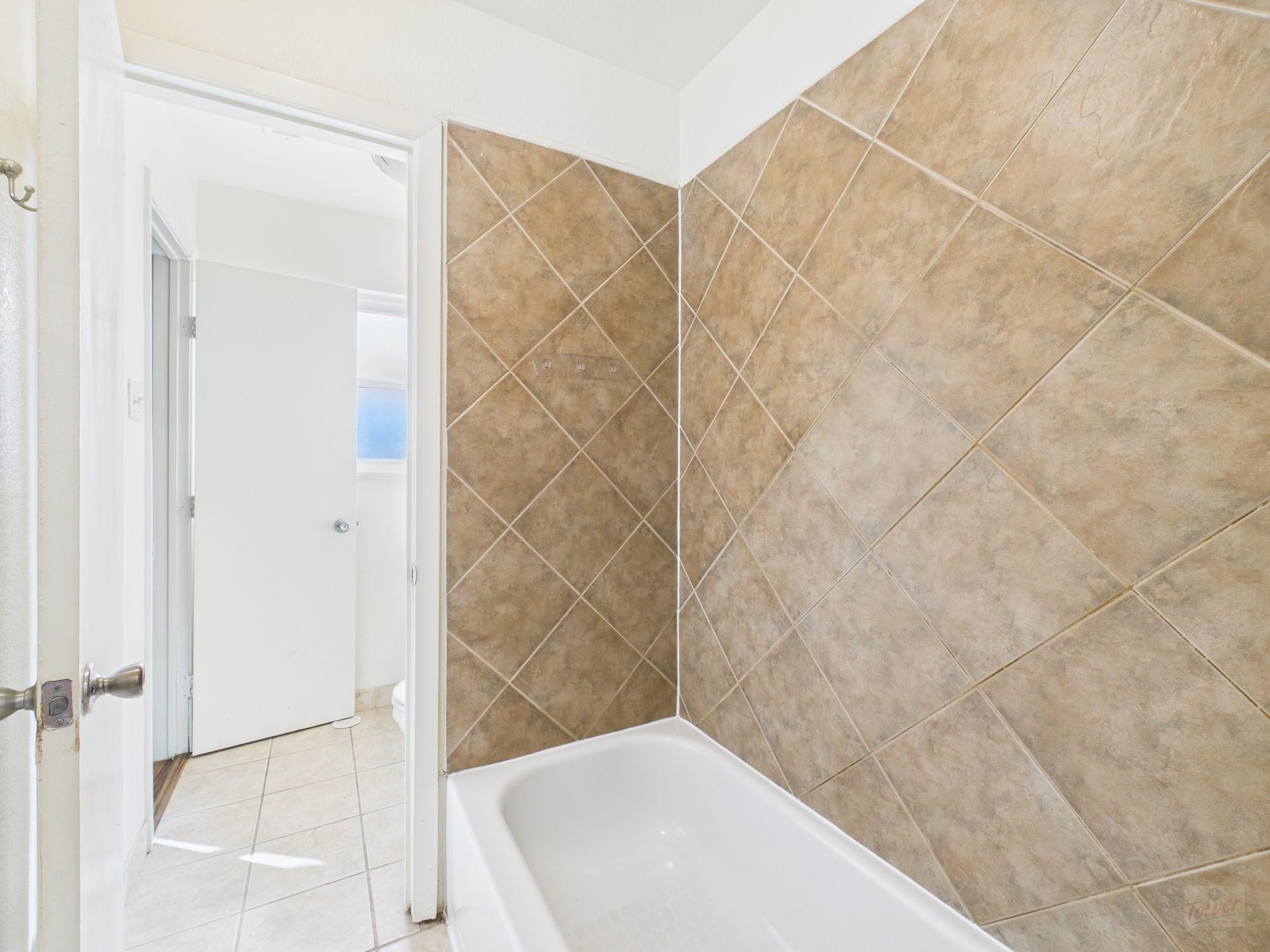 1411 Kamar Dr, Austin, TX 78757