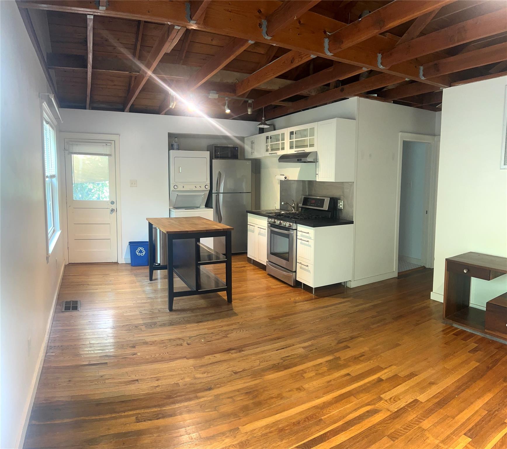 1322 Morgan Ln # B, Austin, TX 78704