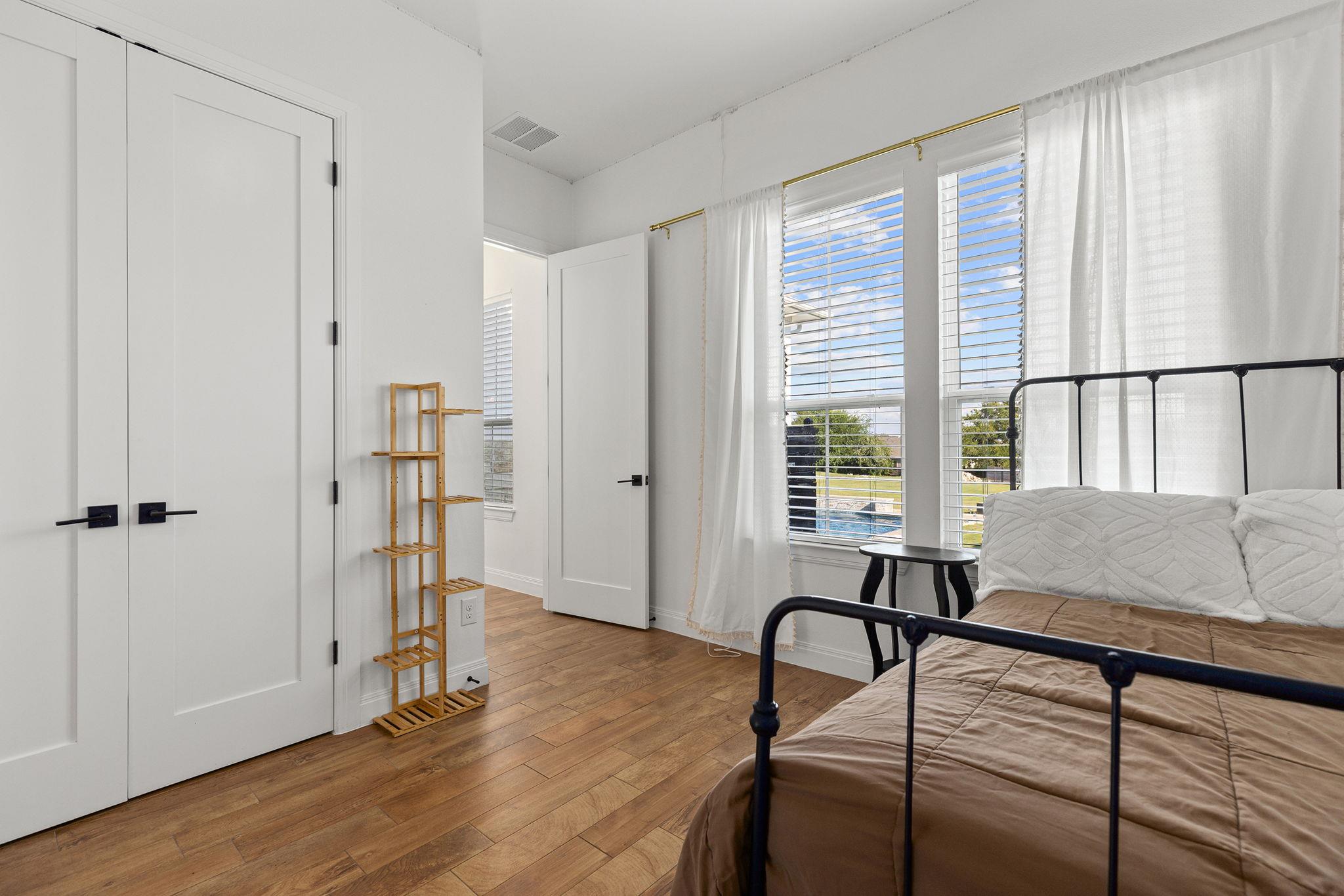 109 Tambra Lea Ln, Liberty Hill, TX 78642