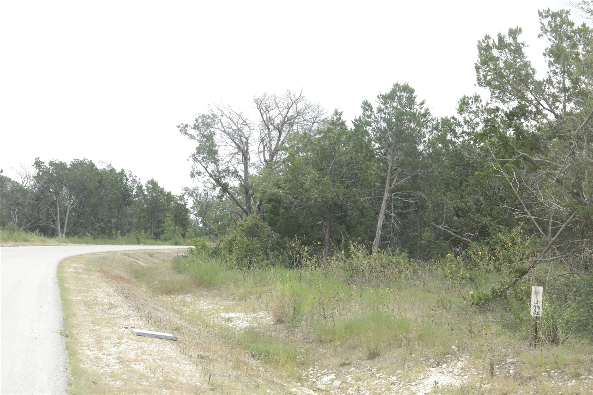 Lot 32 Sawtooth Dr, Bertram, TX 78605