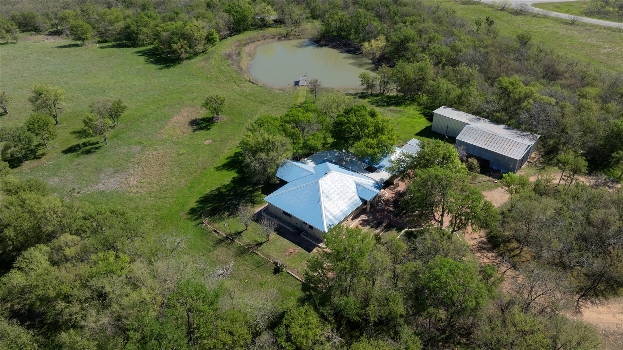 235 Mesquite Dr, Cedar Creek, TX 78612