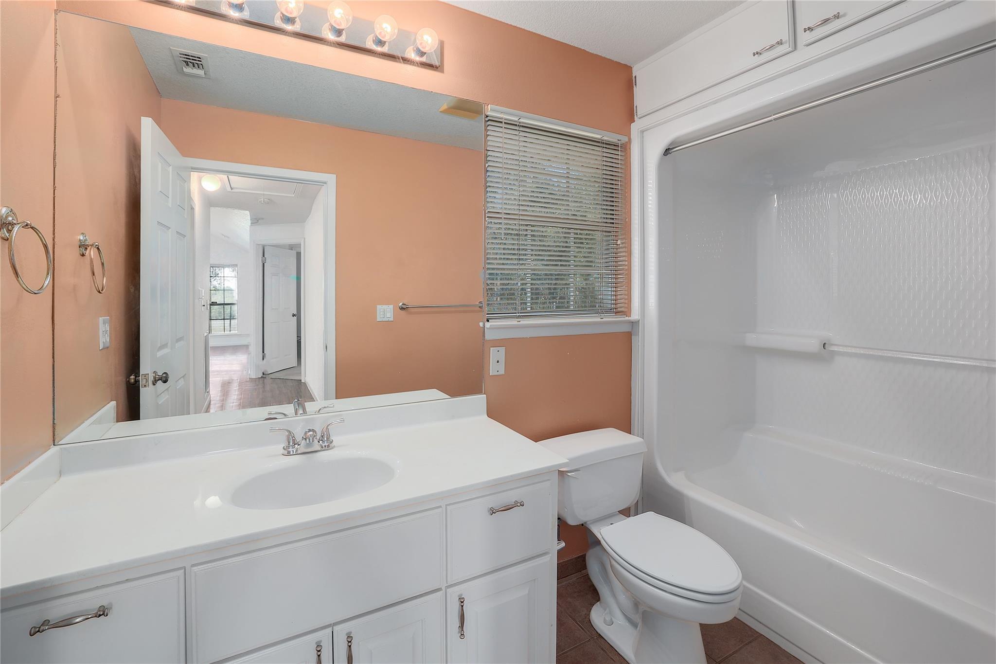 235 Mesquite Dr, Cedar Creek, TX 78612