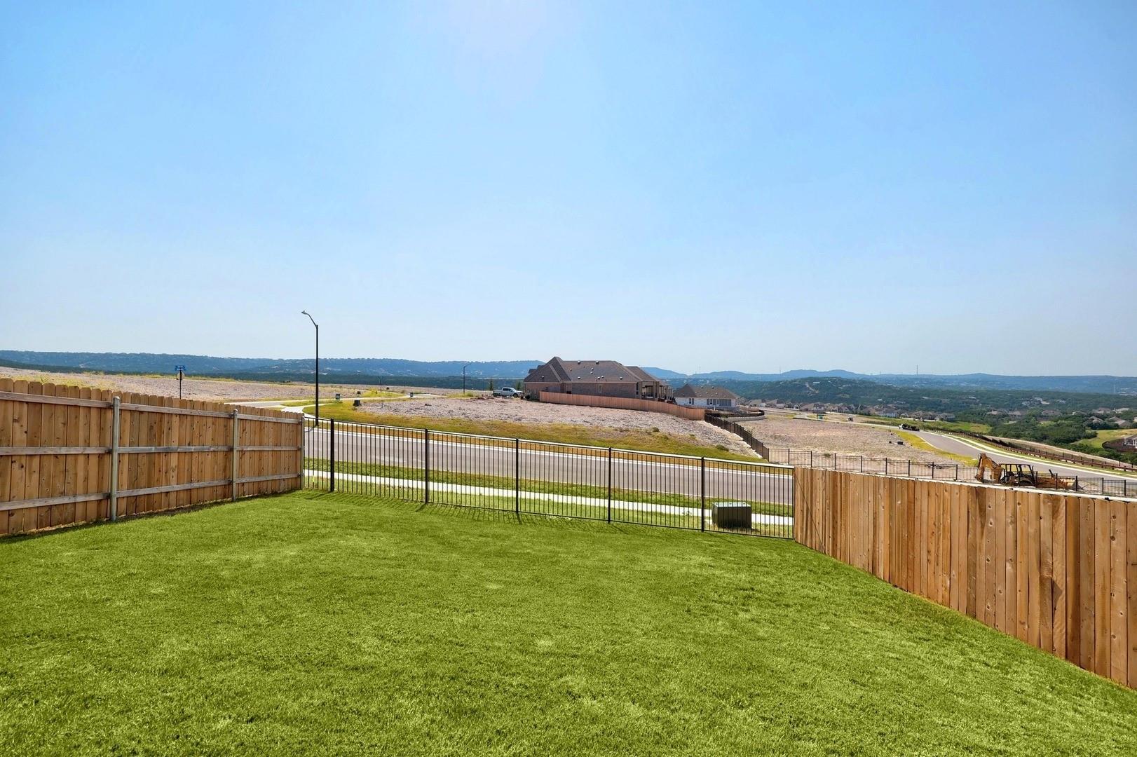 8015 Shining Flor Run, Lago Vista, TX 78645