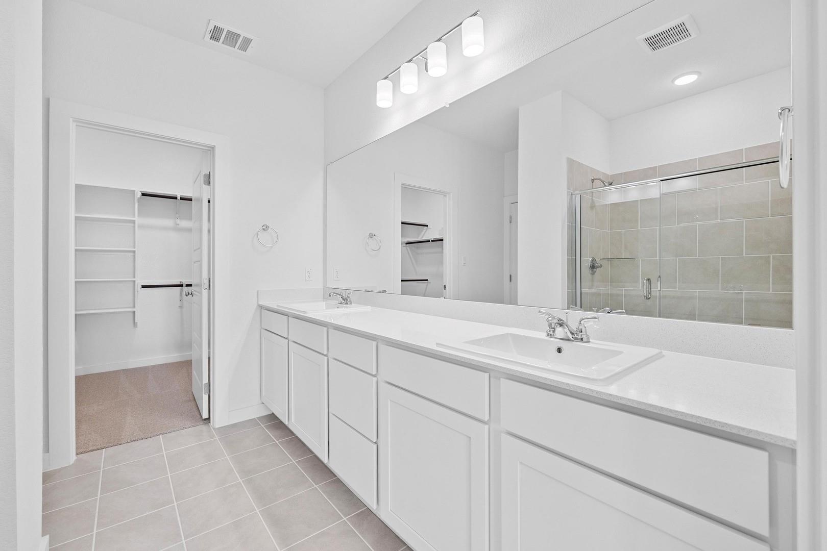 8015 Shining Flor Run, Lago Vista, TX 78645