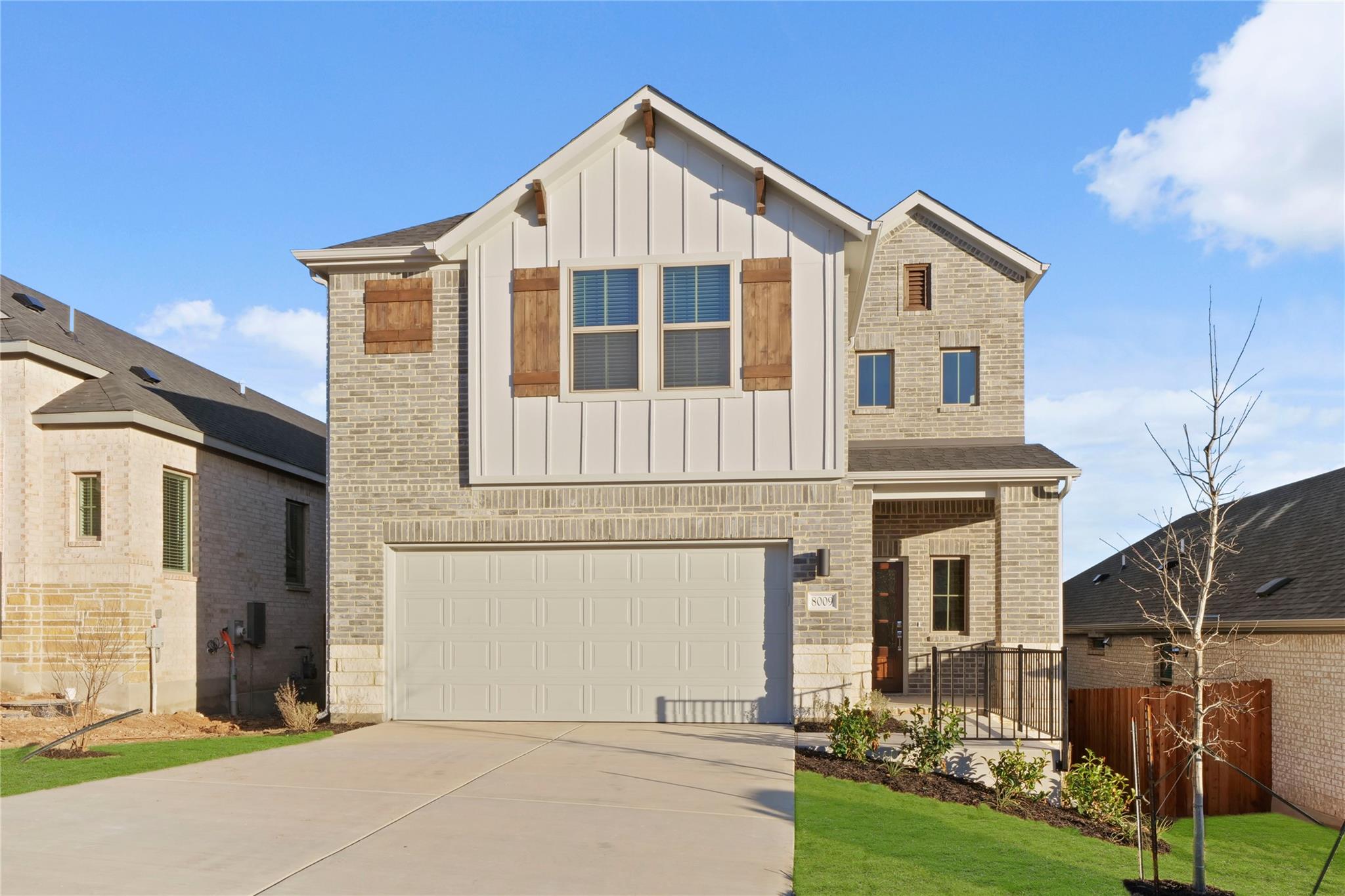 8009 Shining Flor Run, Lago Vista, TX 78645