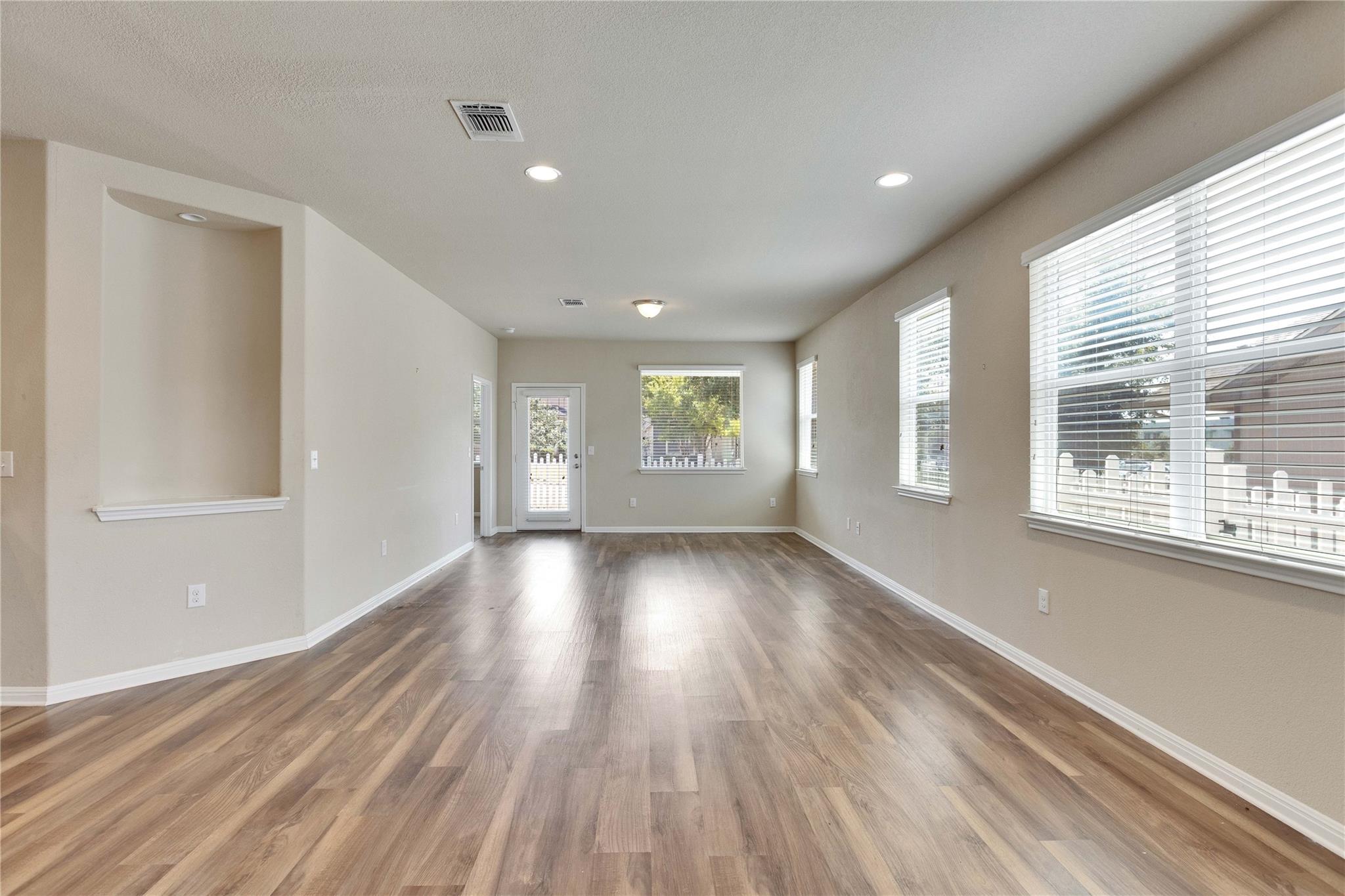 1701 Logan Dr # 12, Round Rock, TX 78664