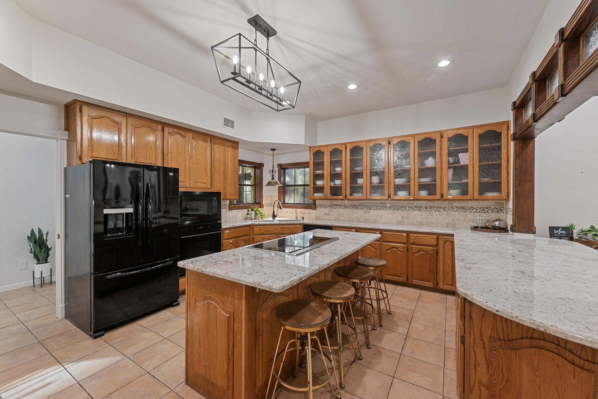 1677 McIver, Canyon Lake, TX 78133