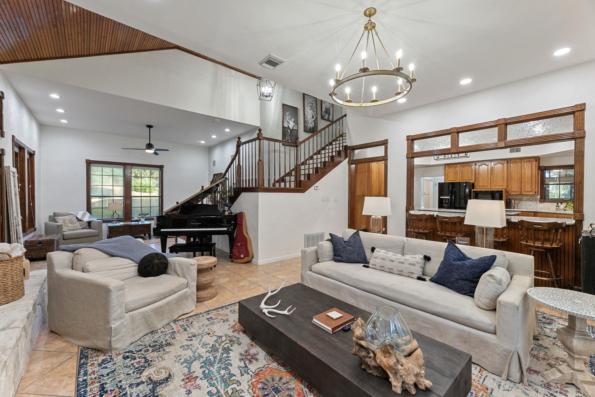 1677 McIver, Canyon Lake, TX 78133