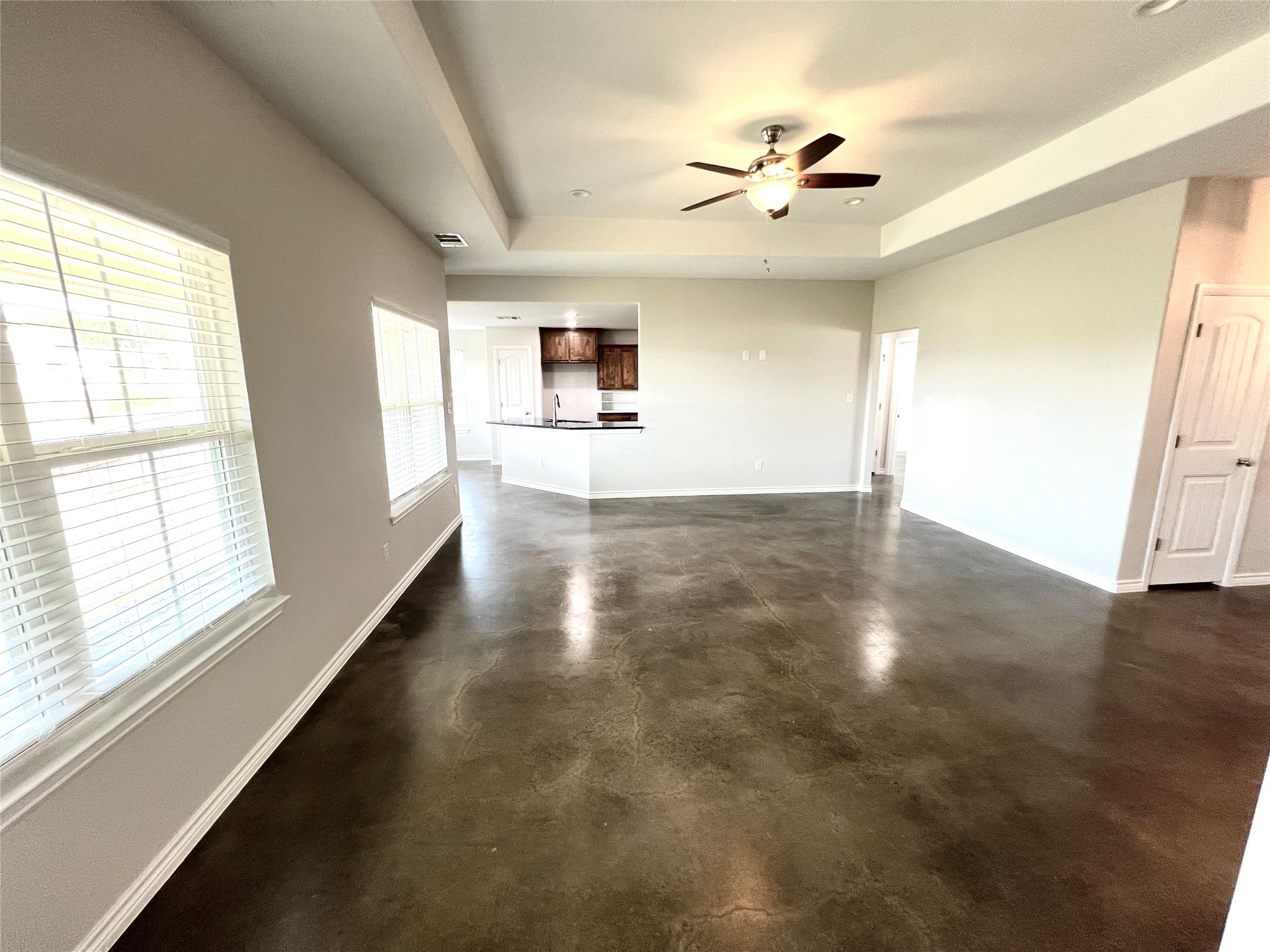 1071 Field Stone Dr, Lampasas, TX 76550