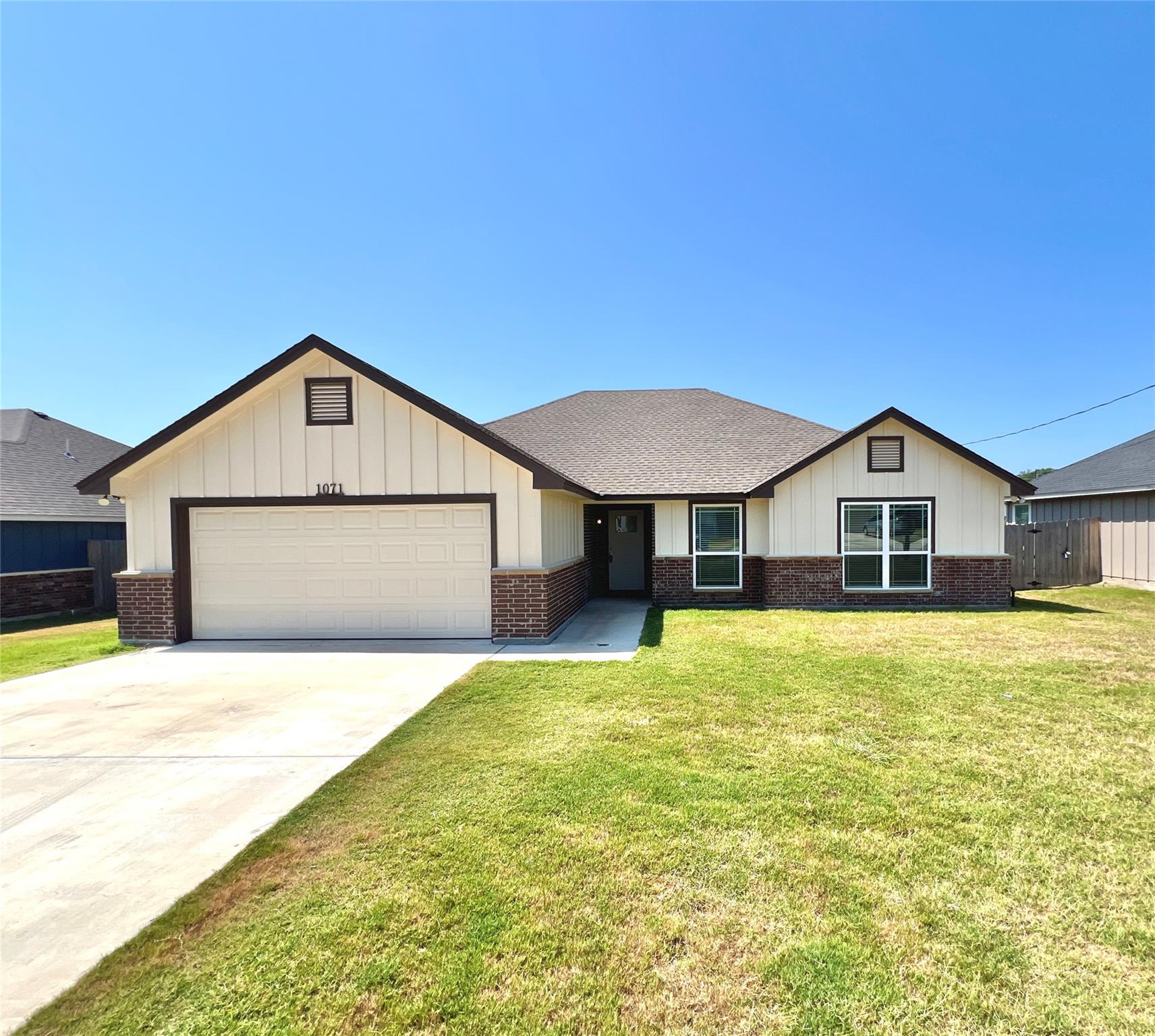 1071 Field Stone Dr, Lampasas, TX 76550