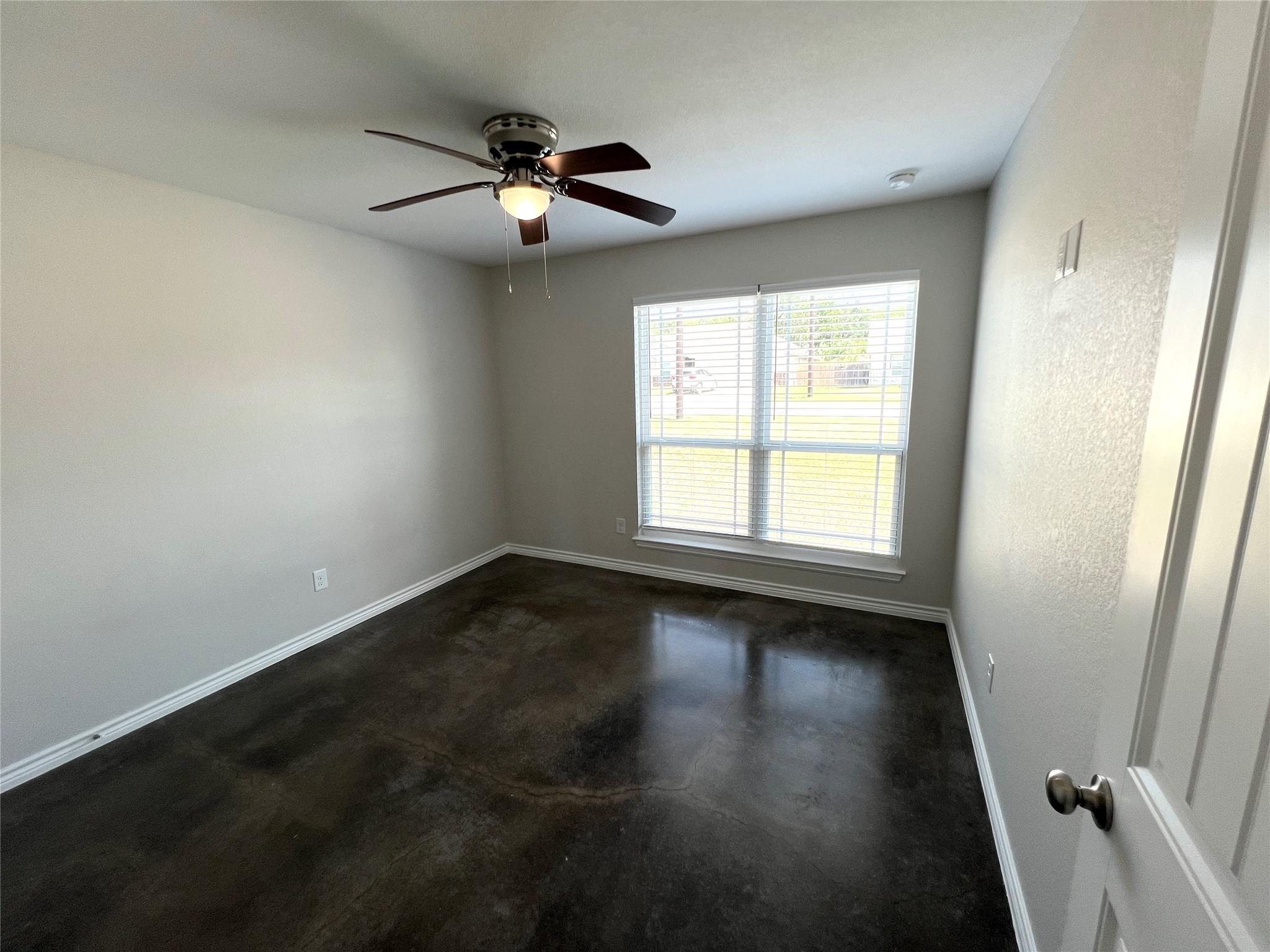 1071 Field Stone Dr, Lampasas, TX 76550