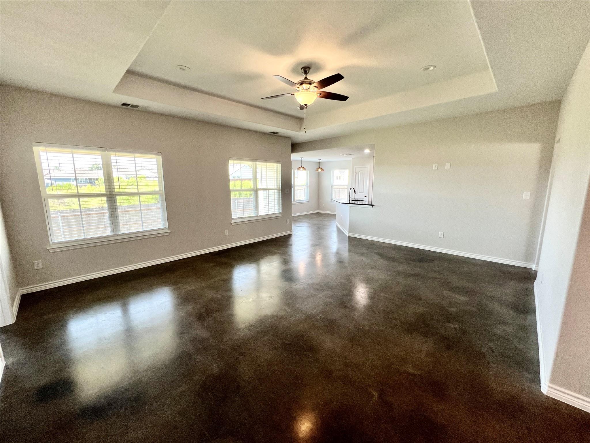 1071 Field Stone Dr, Lampasas, TX 76550