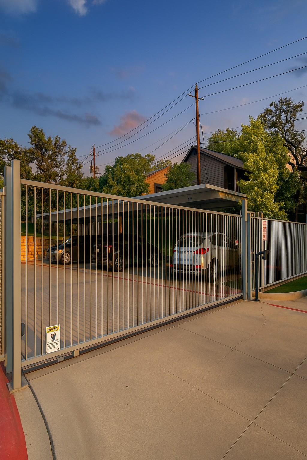 4004 Banister Ln # 303, Austin, TX 78704