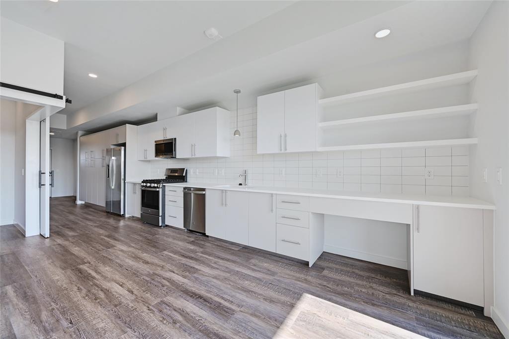 4004 Banister Ln # 303, Austin, TX 78704