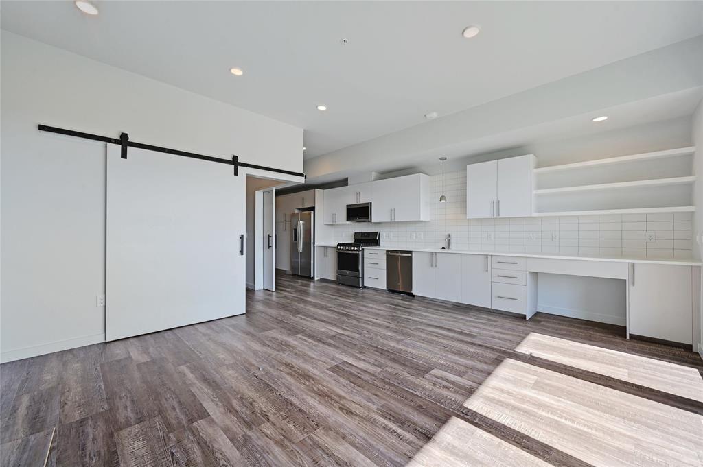 4004 Banister Ln # 303, Austin, TX 78704