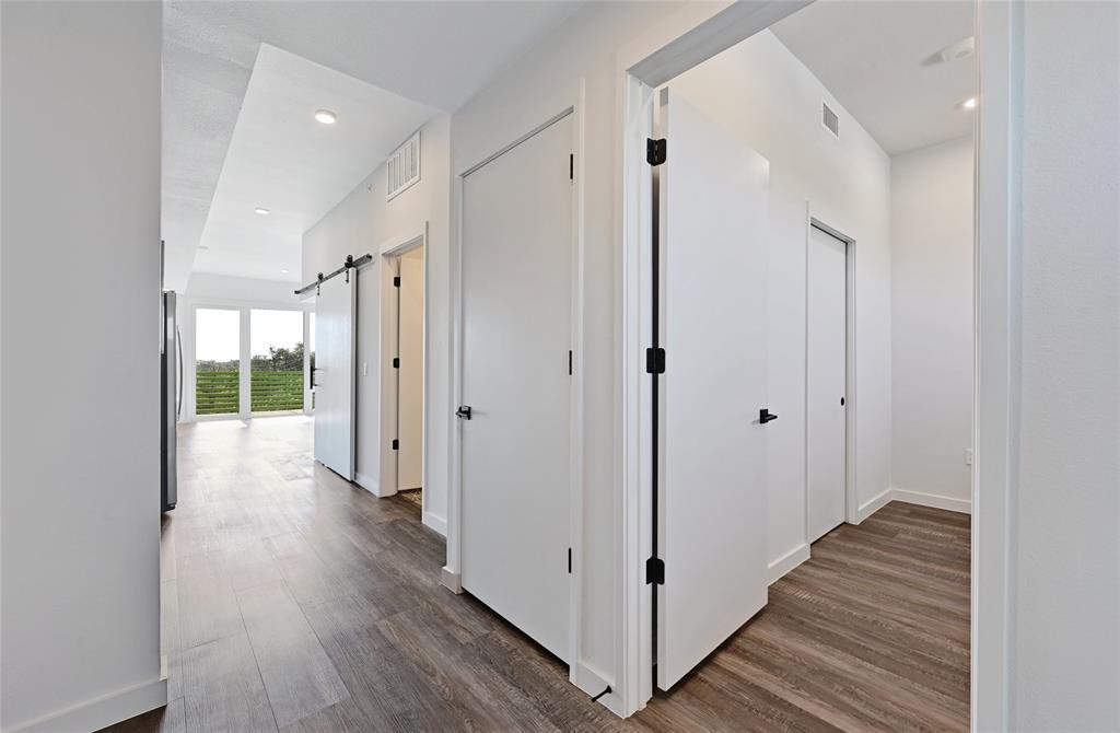 4004 Banister Ln # 303, Austin, TX 78704