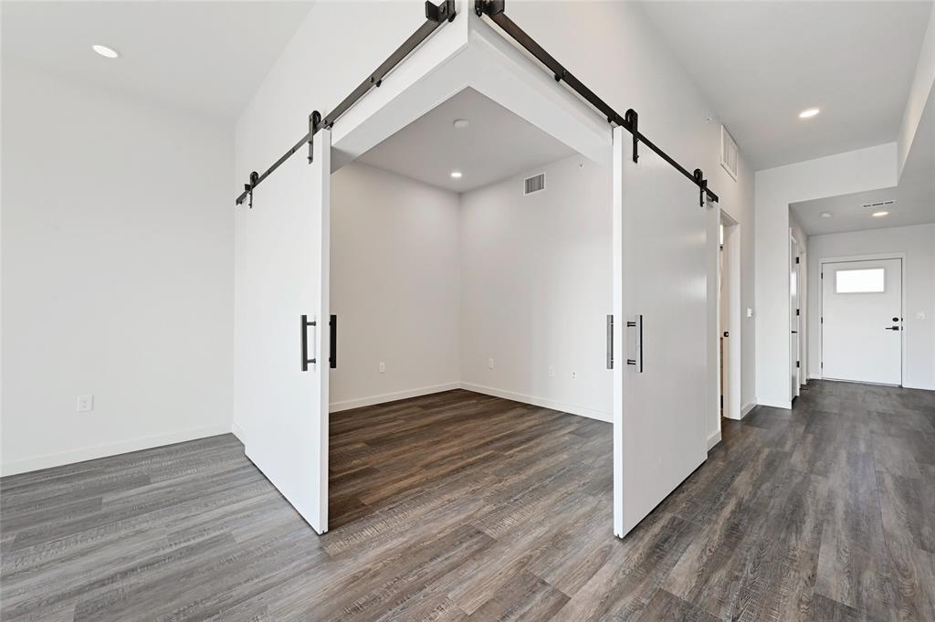 4004 Banister Ln # 303, Austin, TX 78704