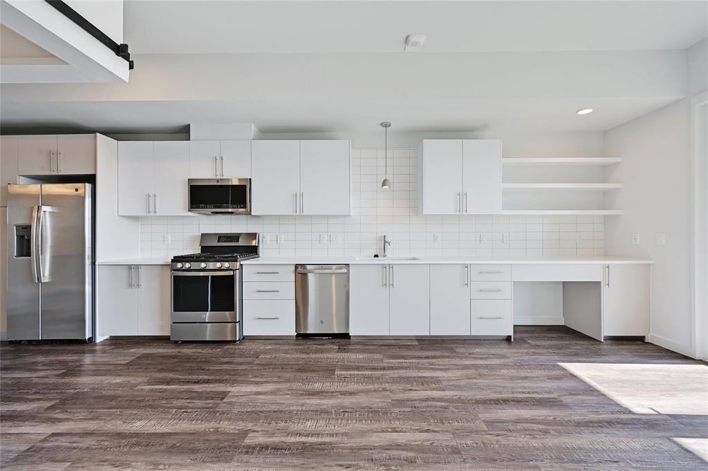 4004 Banister Ln # 303, Austin, TX 78704