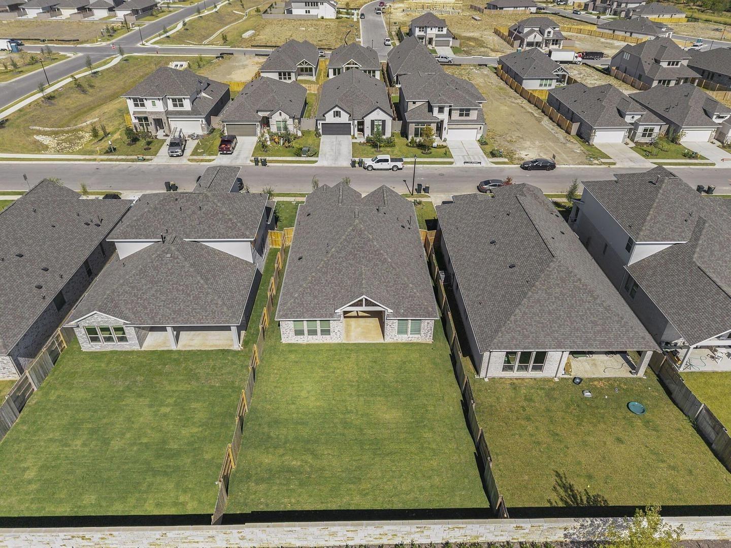 412 Brandywine Rd, Hutto, TX 78634