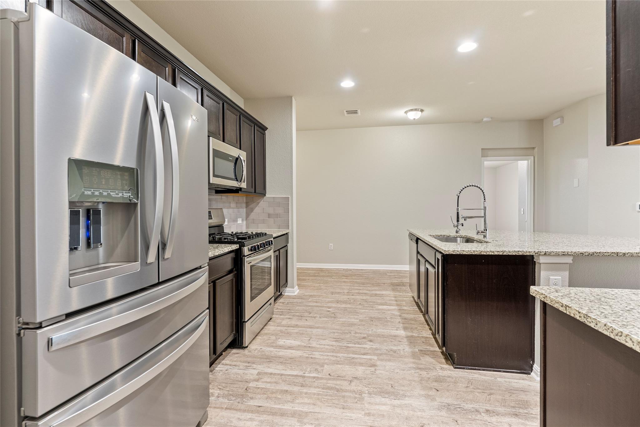 201 Red Matador Ln, Leander, TX 78641