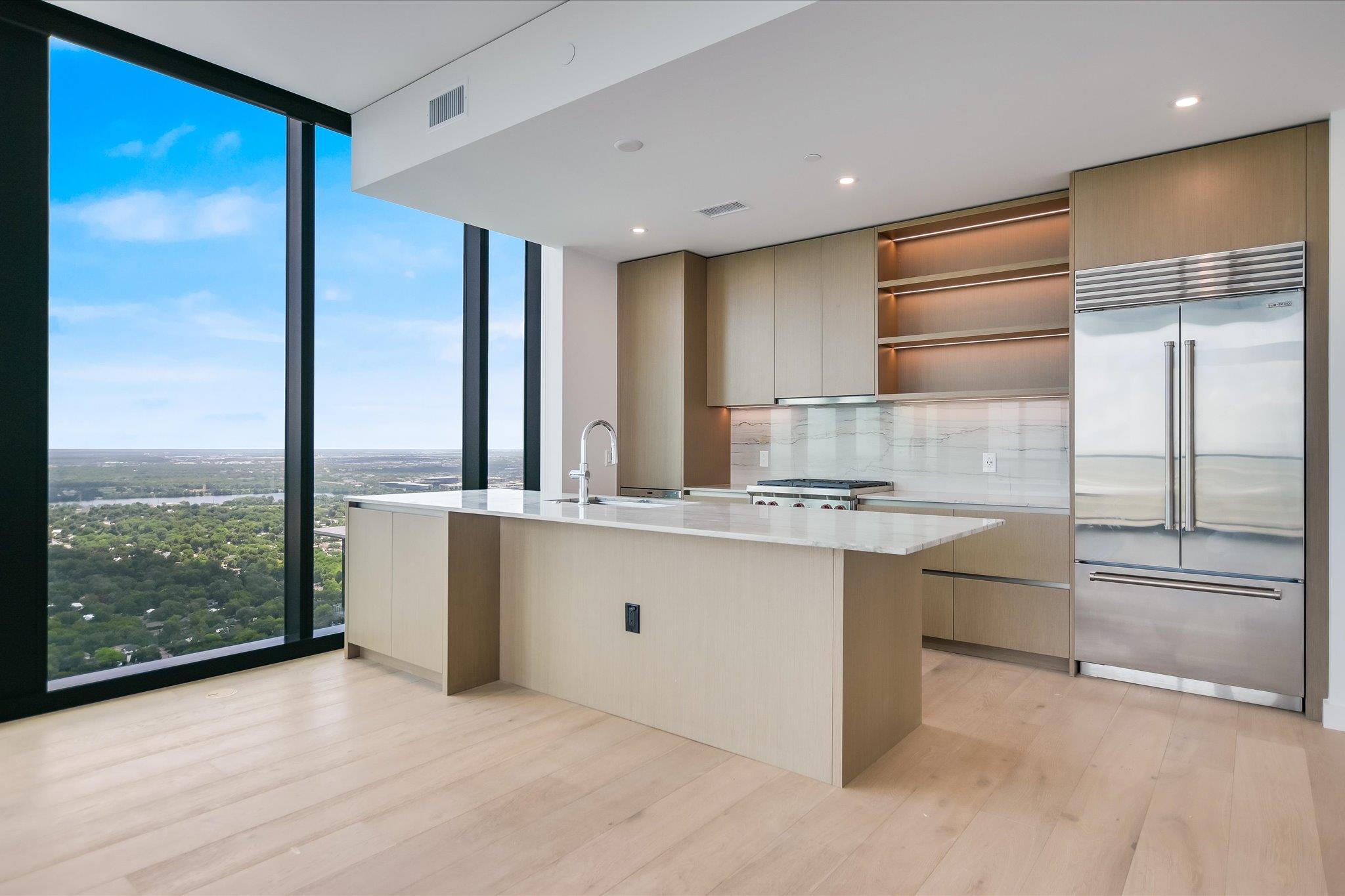 610 Davis St # 4407, Austin, TX 78701