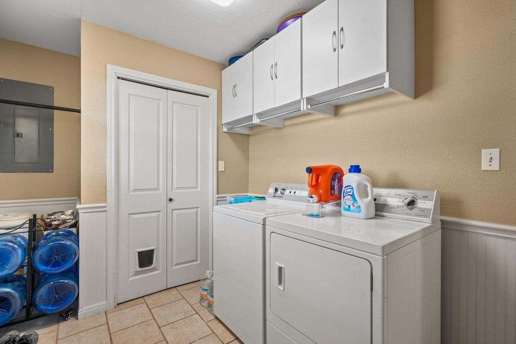 1100 Martindale Falls Rd, Martindale, TX 78655