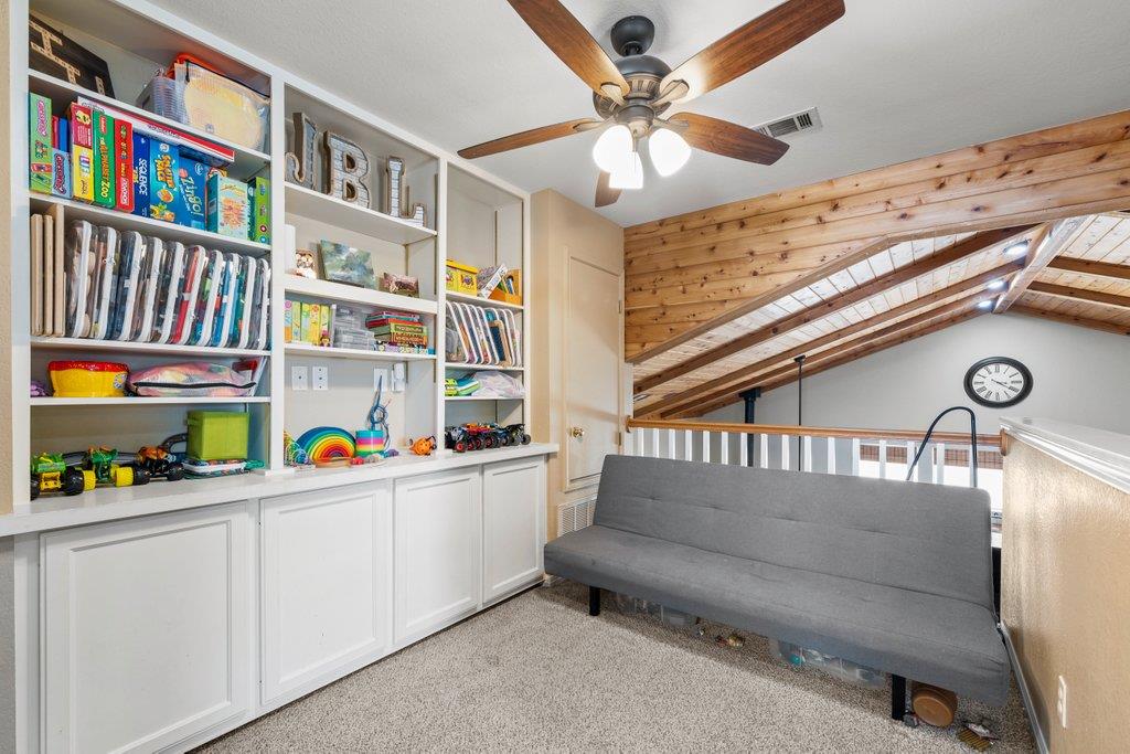 1100 Martindale Falls Rd, Martindale, TX 78655