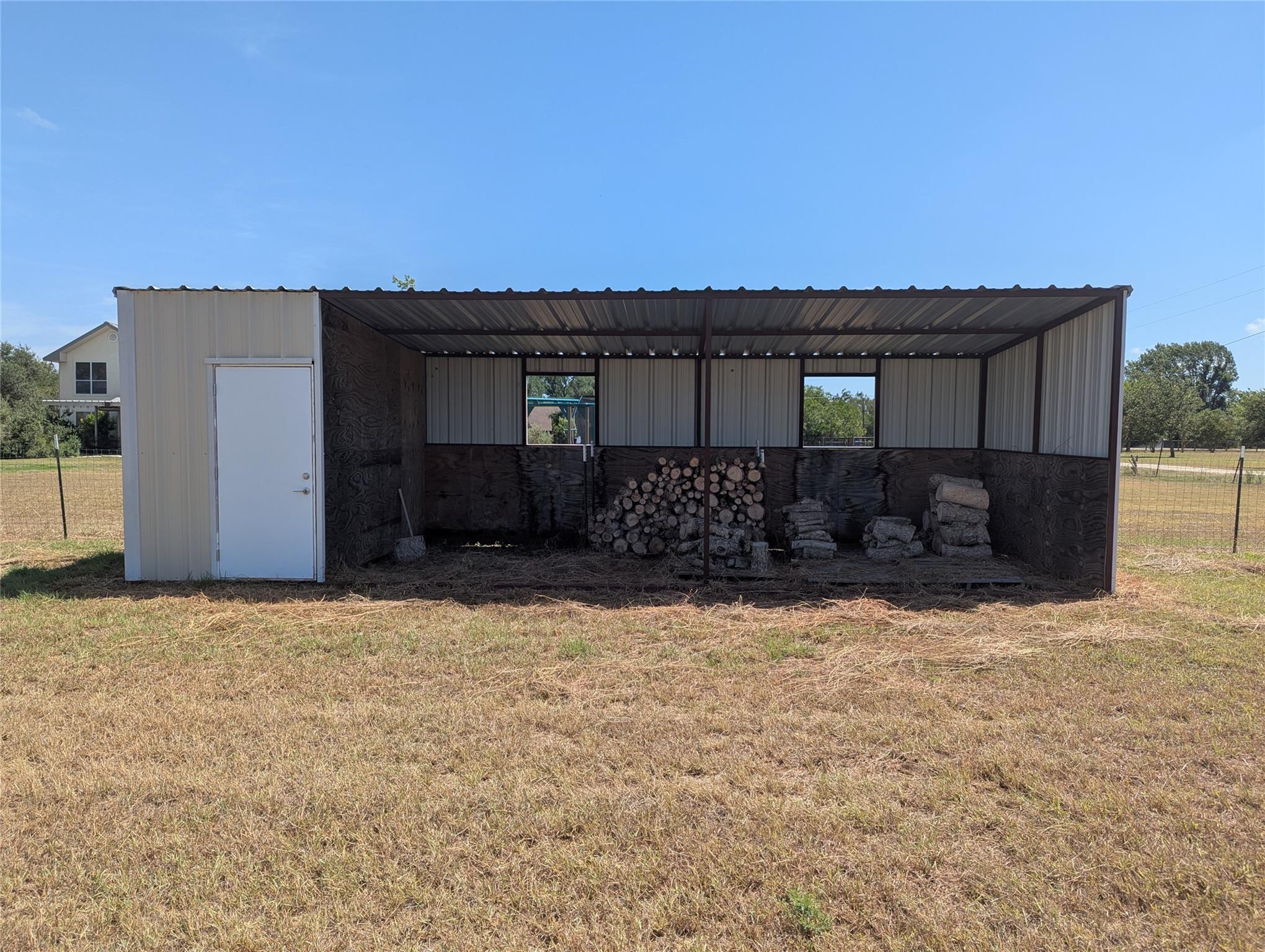 1100 Martindale Falls Rd, Martindale, TX 78655