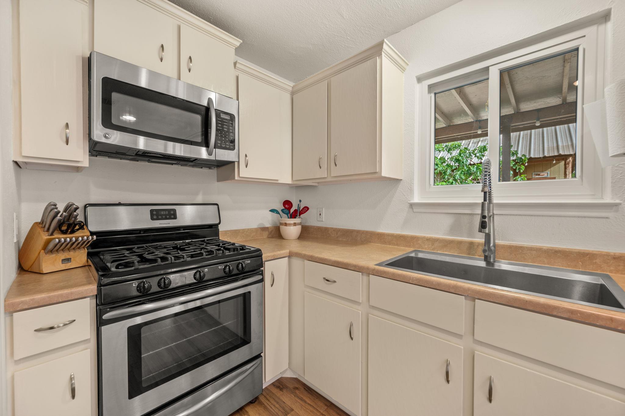 1807 Morning Quail Dr, Austin, TX 78758