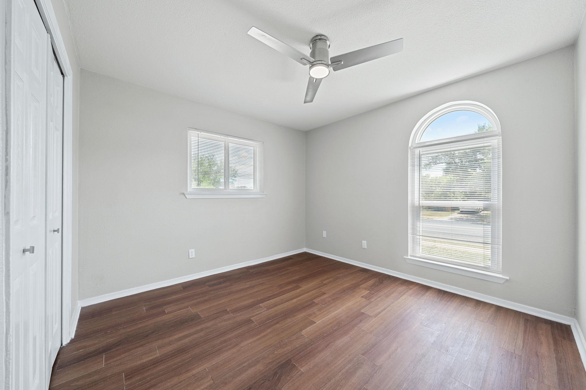 1810 Mearns Meadow Blvd # B, Austin, TX 78758