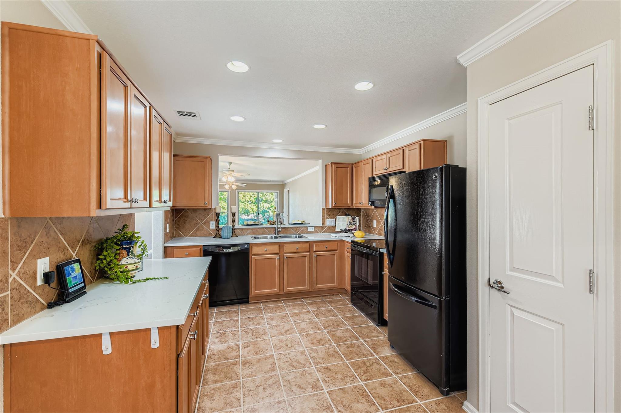 122 Mill Creek Path, Georgetown, TX 78633