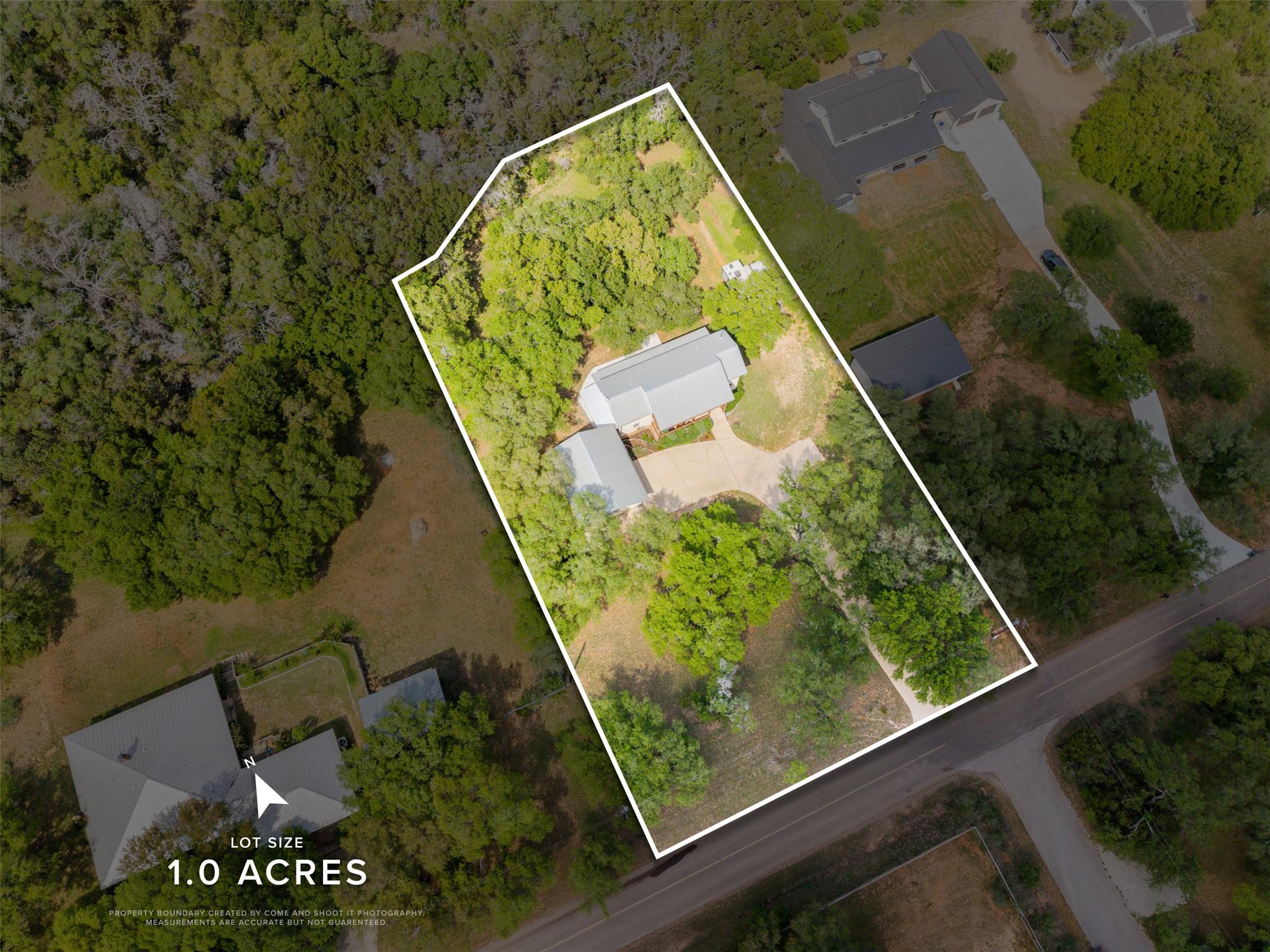 326 Lost Cove Dr, Spicewood, TX 78669